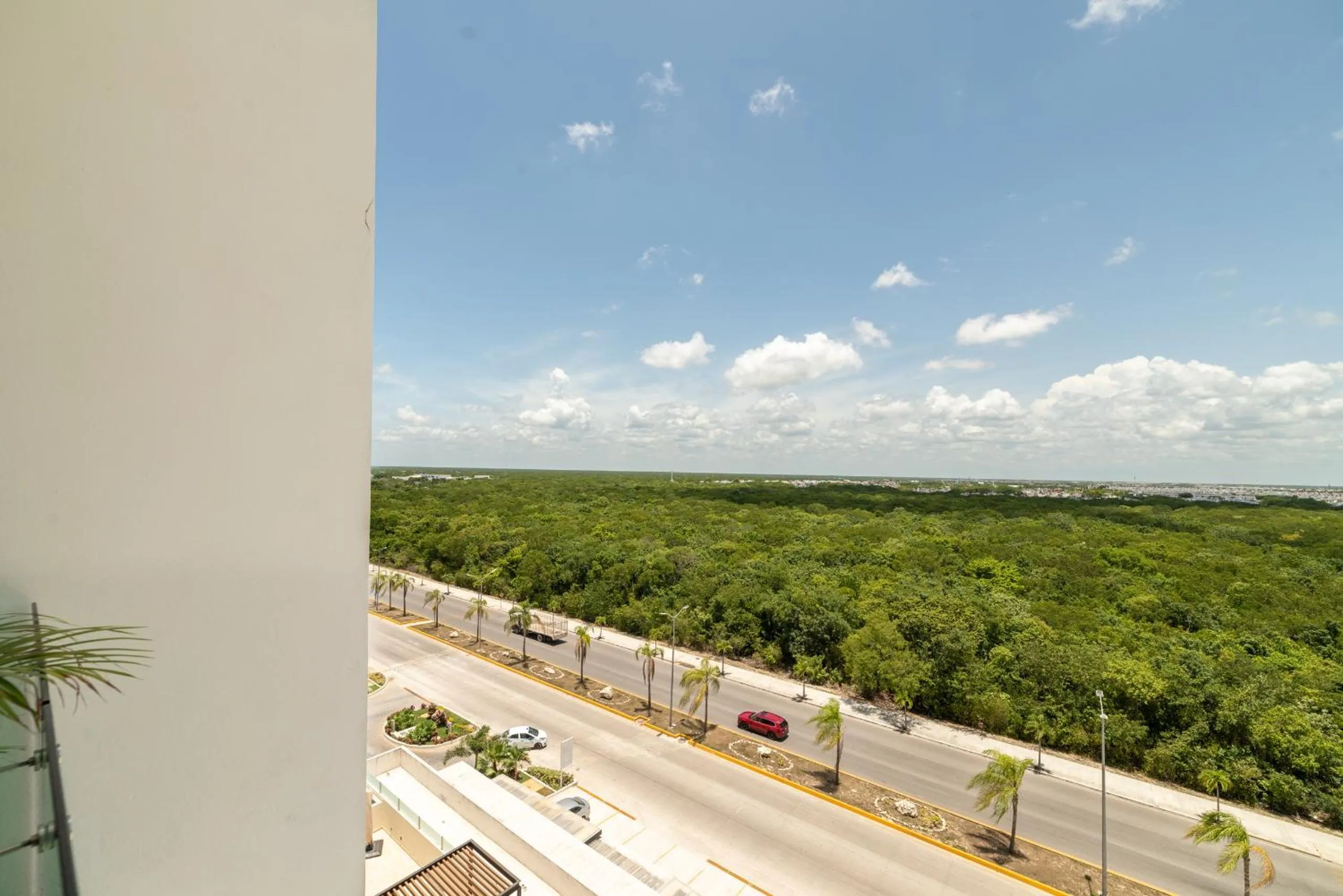 Luxury Condo, 2BR, Fast Internet, Condo Akul