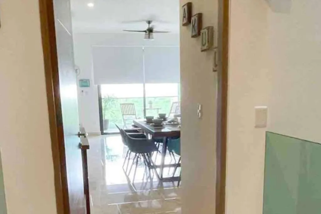 Dining area in Luxury Condo, 2BR, Fast Internet, Condo Akul
