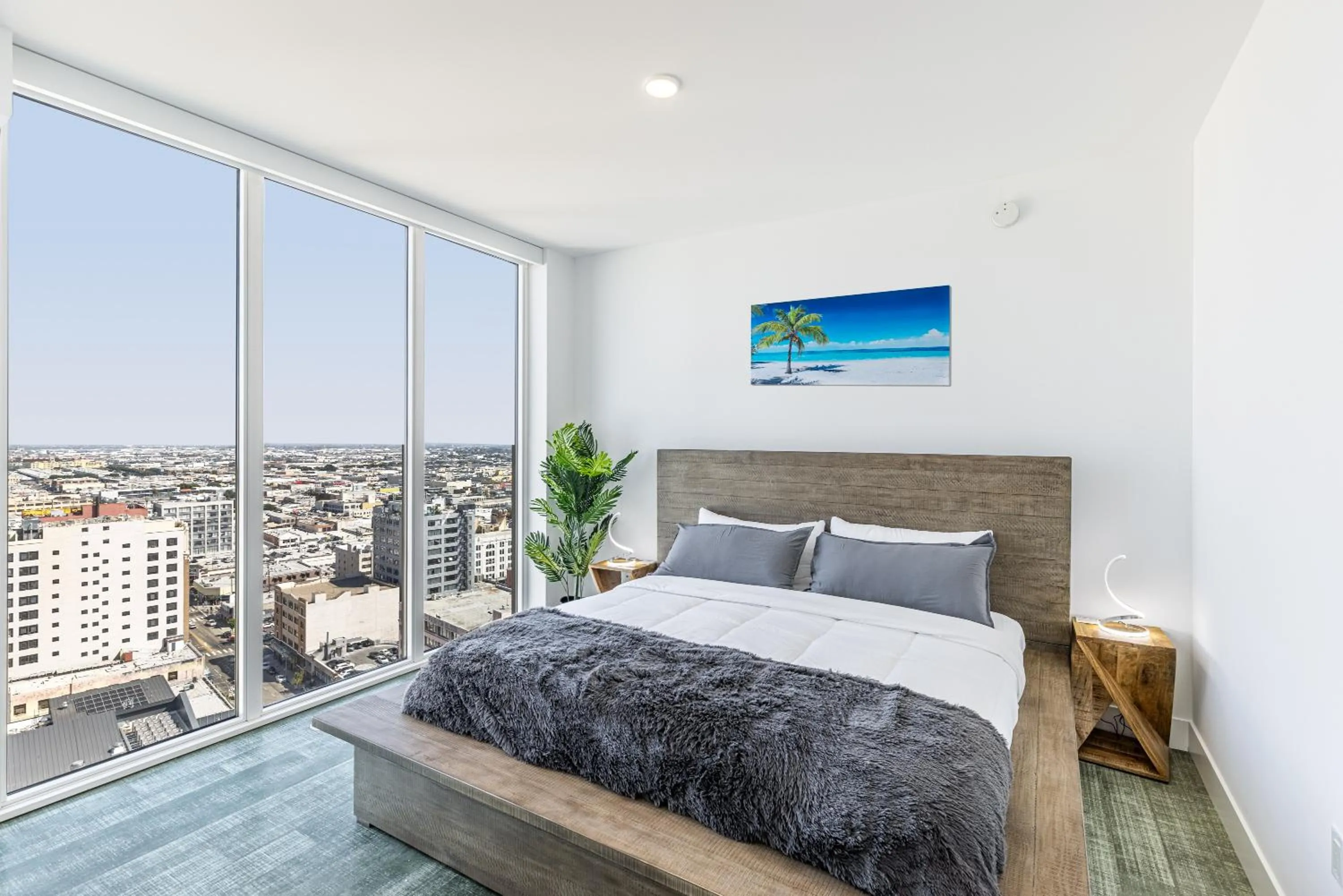 TV and multimedia, Bed in Top Floor High Rise 3 Bed DTLA Skyscraper Penthouse