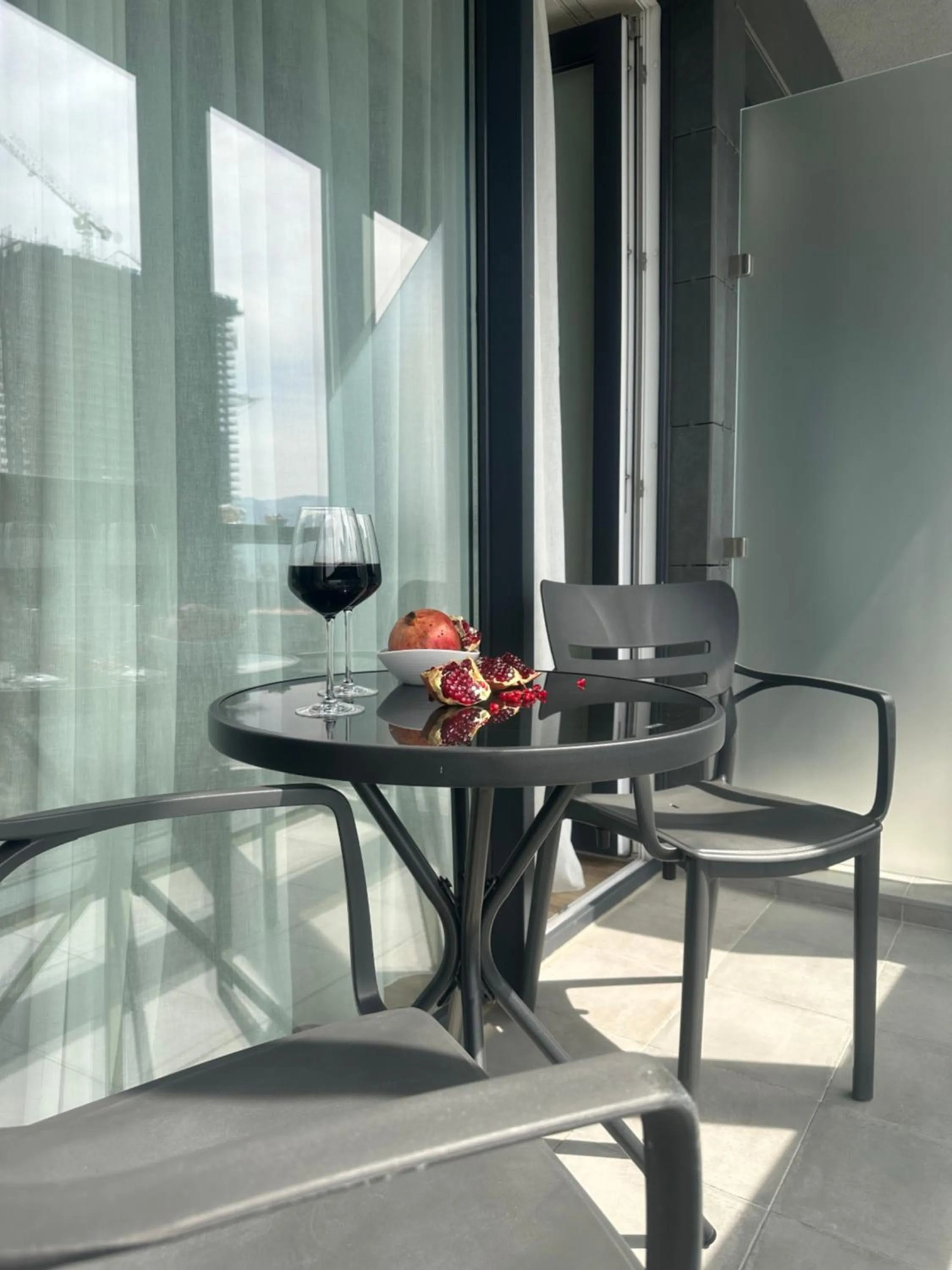 Balcony/Terrace in Dream Apartments at Alliance Palace