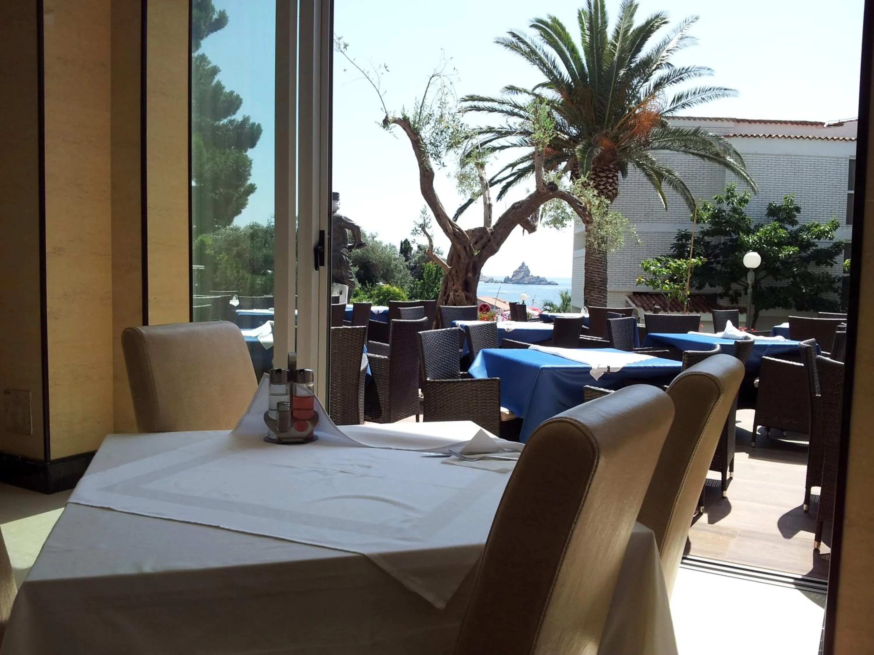 Restaurant/places to eat in Vile Oliva Hotel & Resort