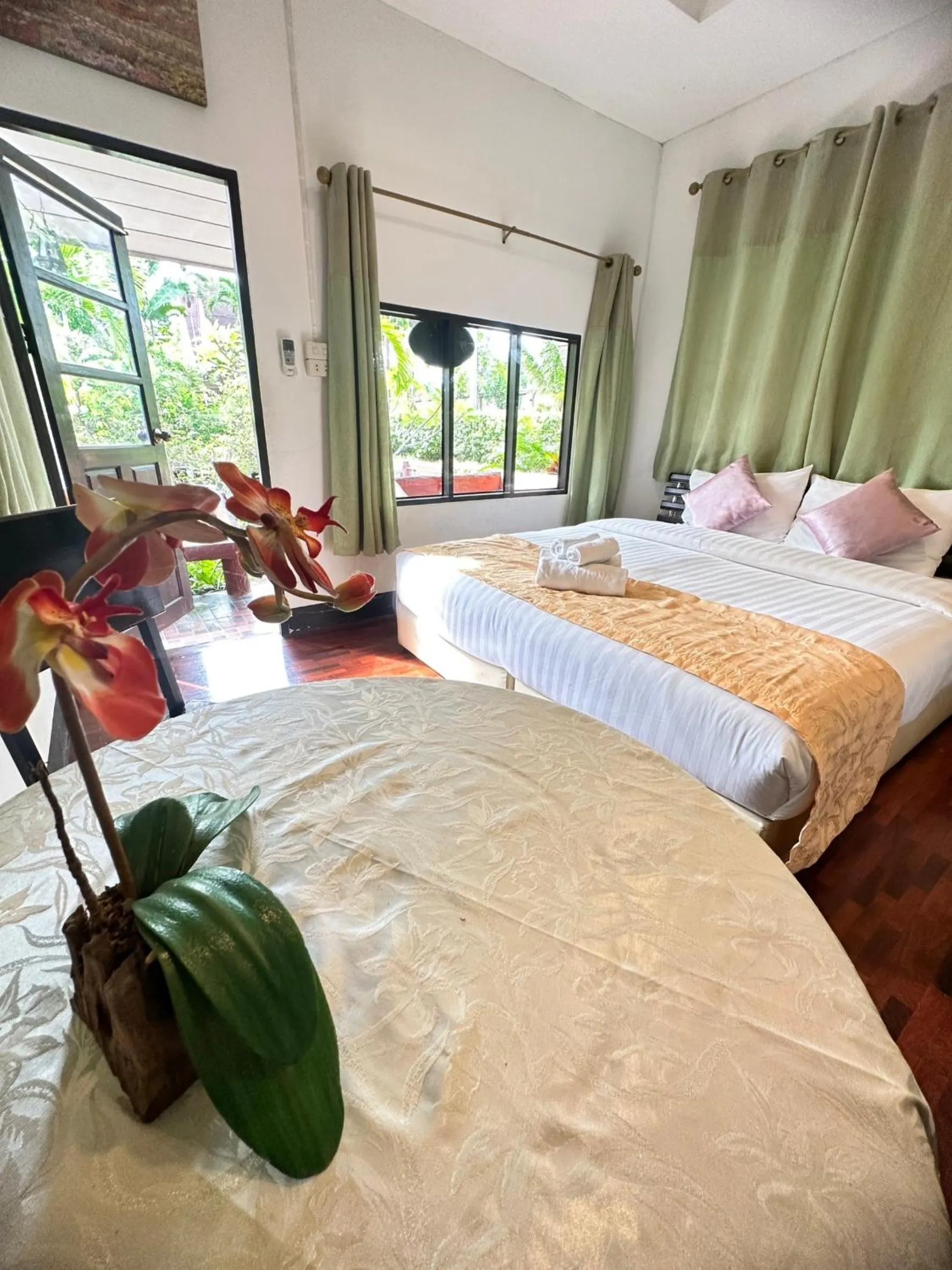 Bed in Soft Resort Kad Farang Hangdong