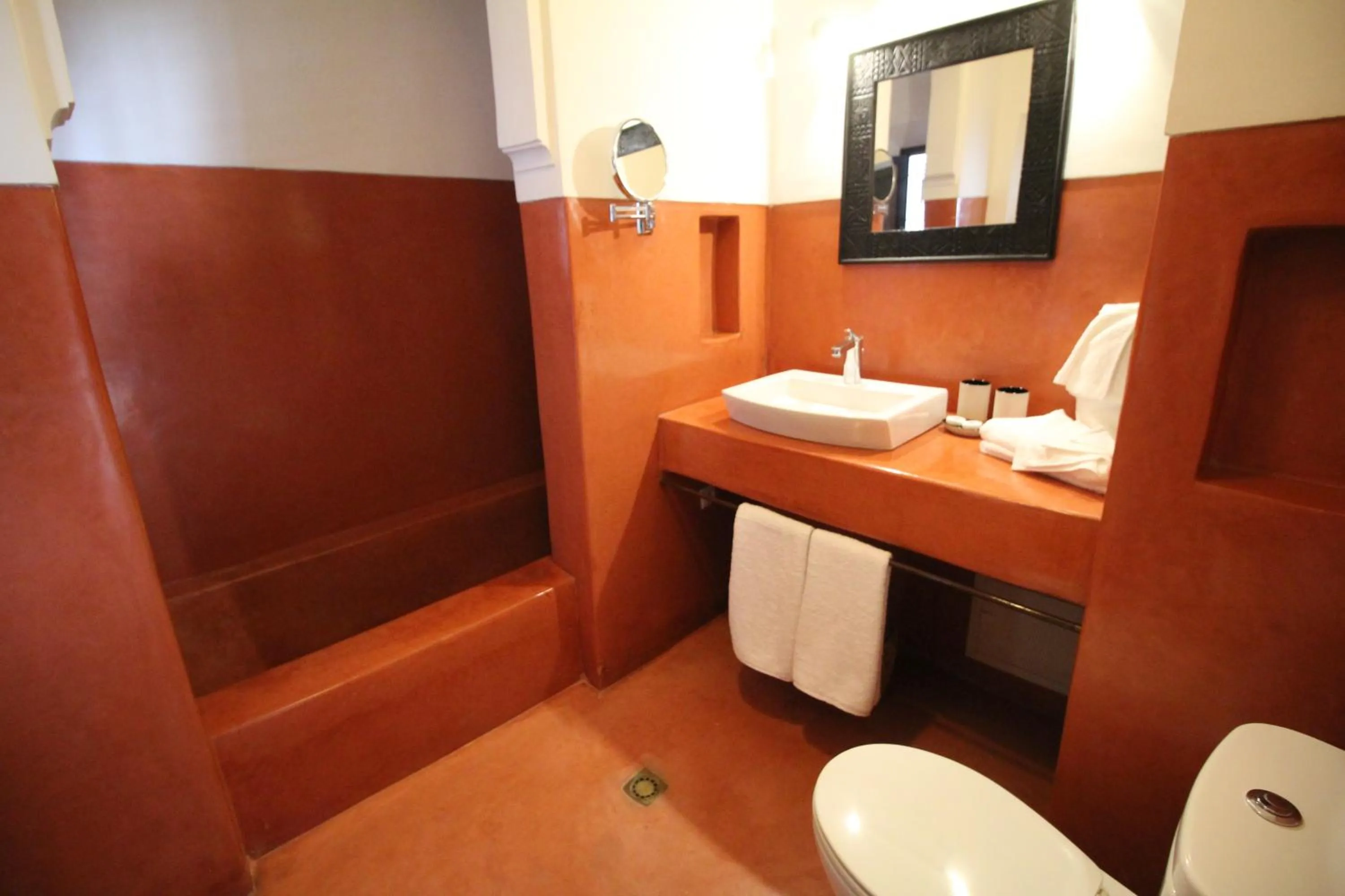 Bathroom in Riad Les 5 Soeurs