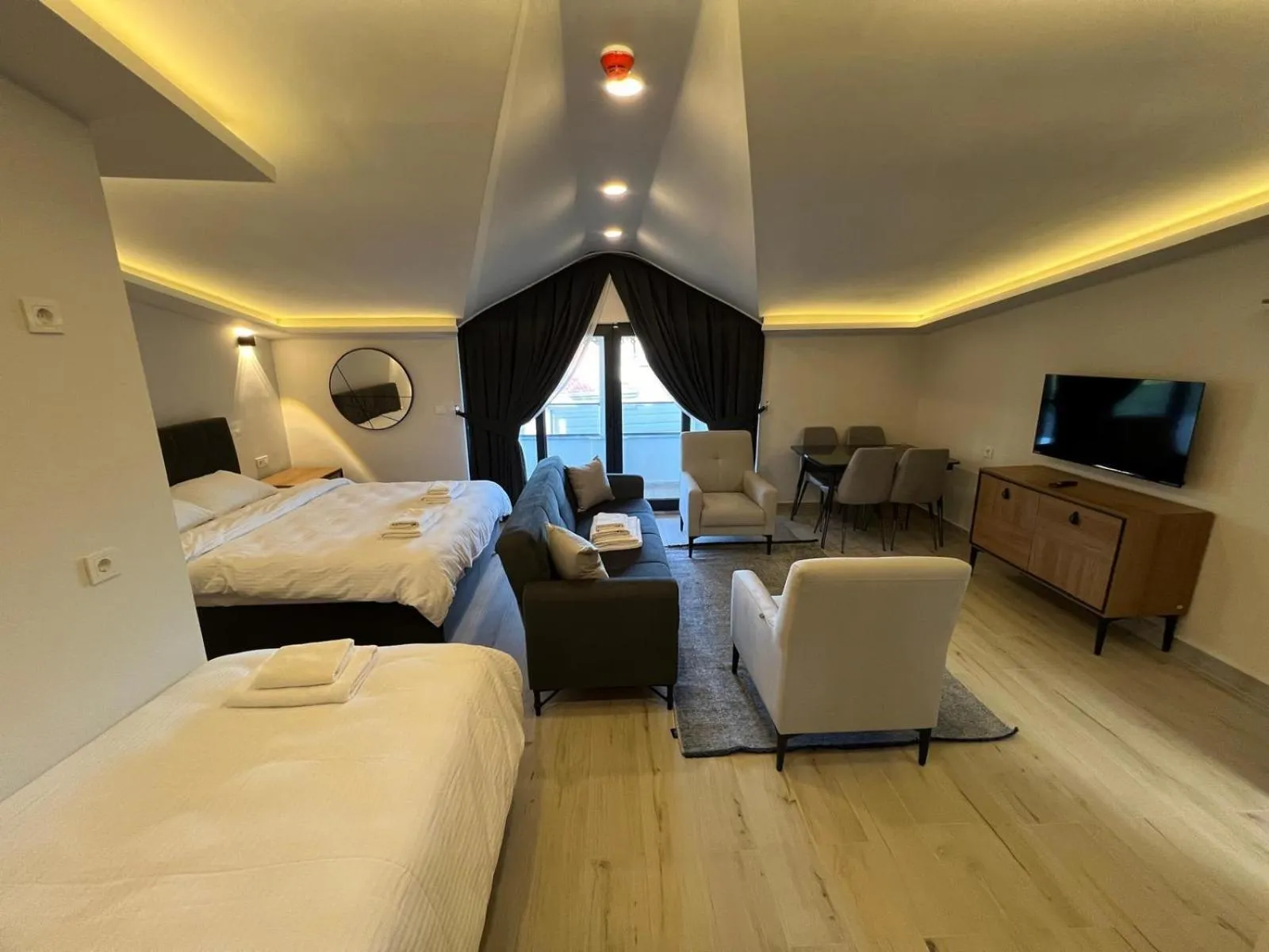 TV and multimedia, Bed in Jest Hotel