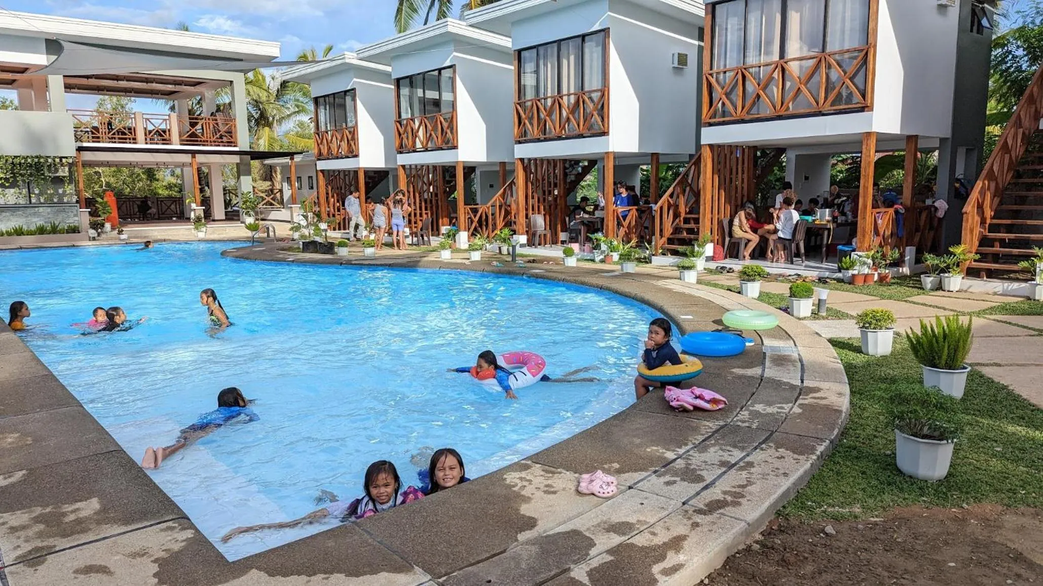 Property building in Bakawan Hideaway Resort and Restaurant