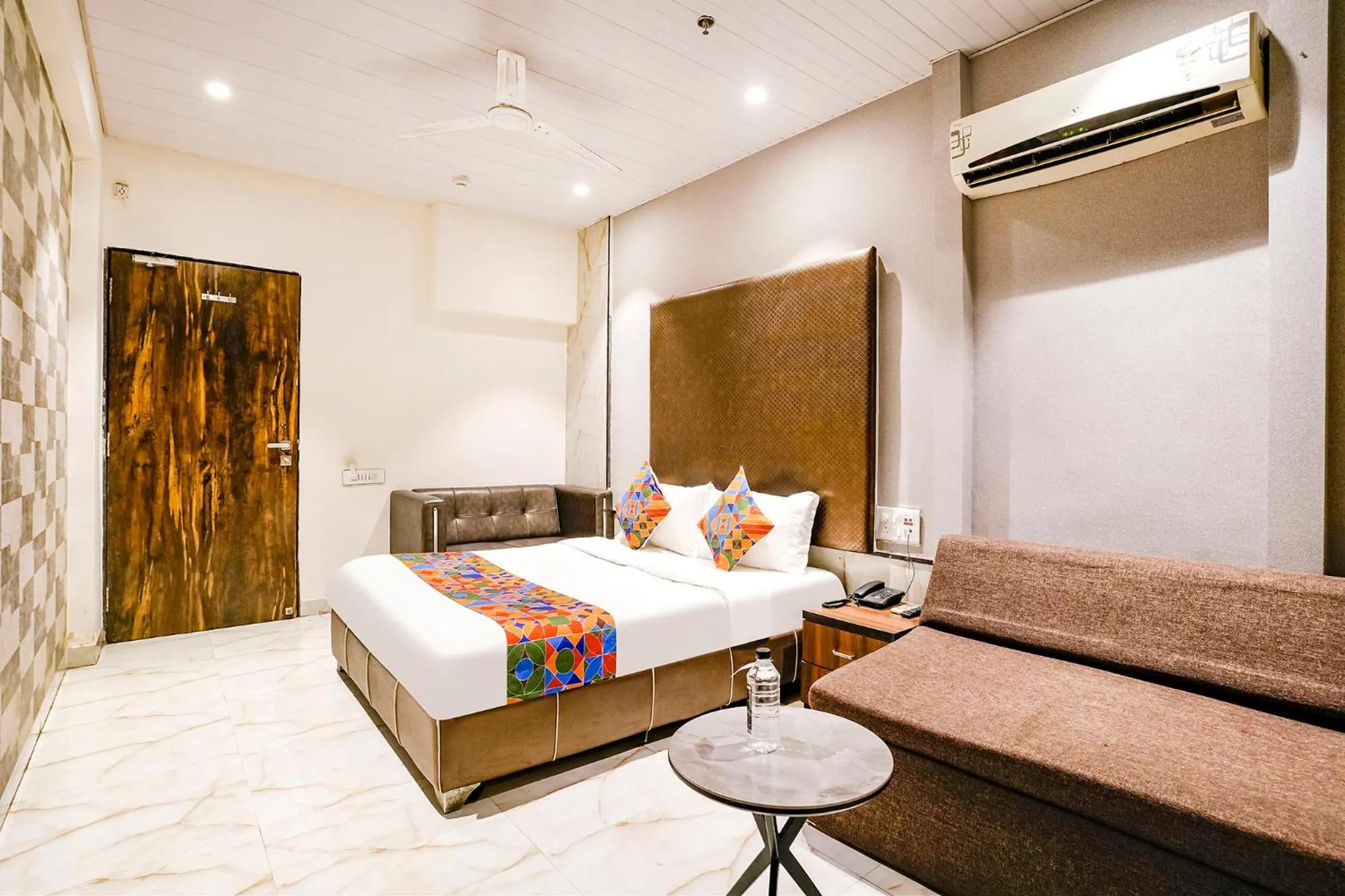 Bed in FabHotel Prime Welcome Palace - Inside Chandni Chowk Complex