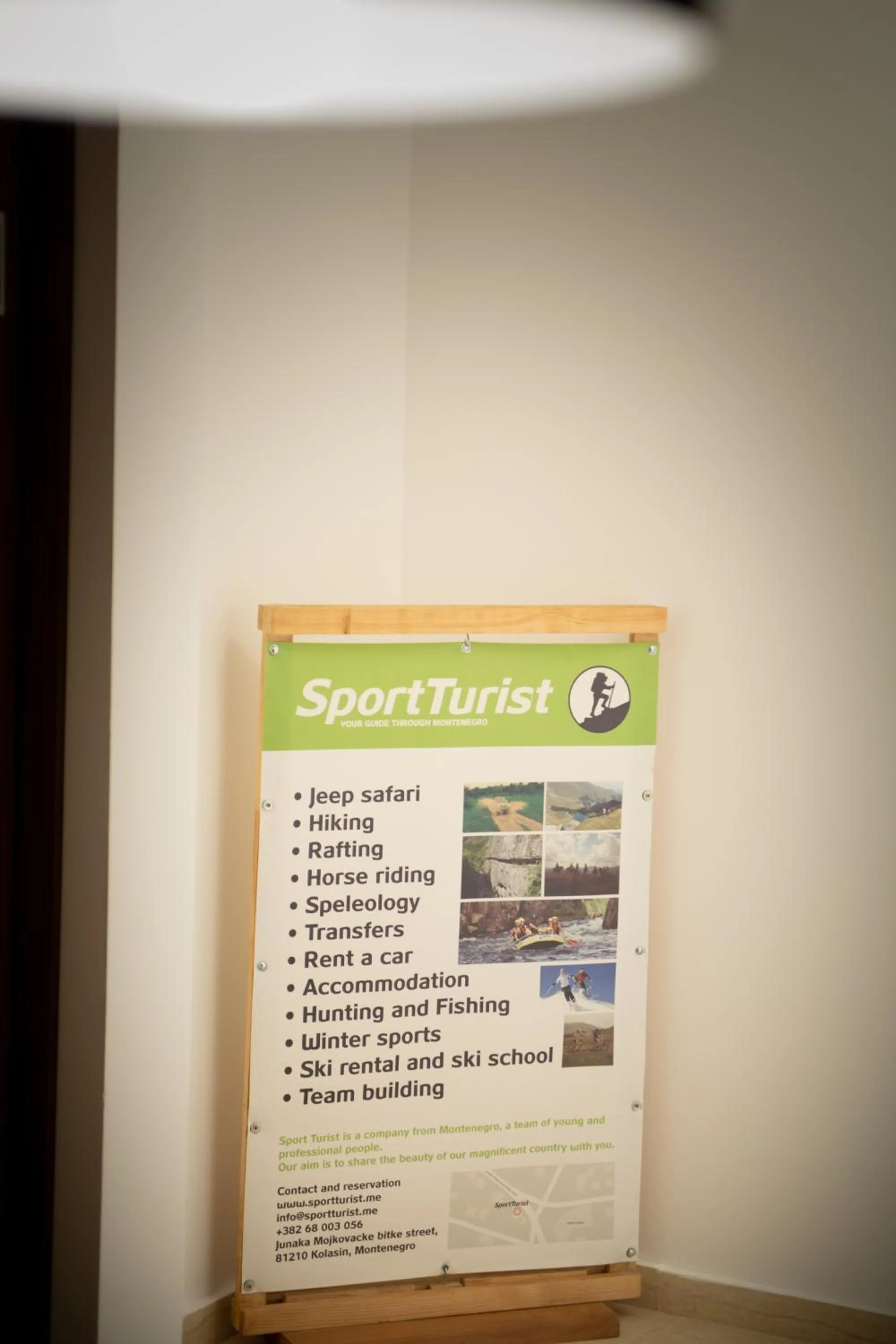 Decorative detail in Pini Apart-hotel