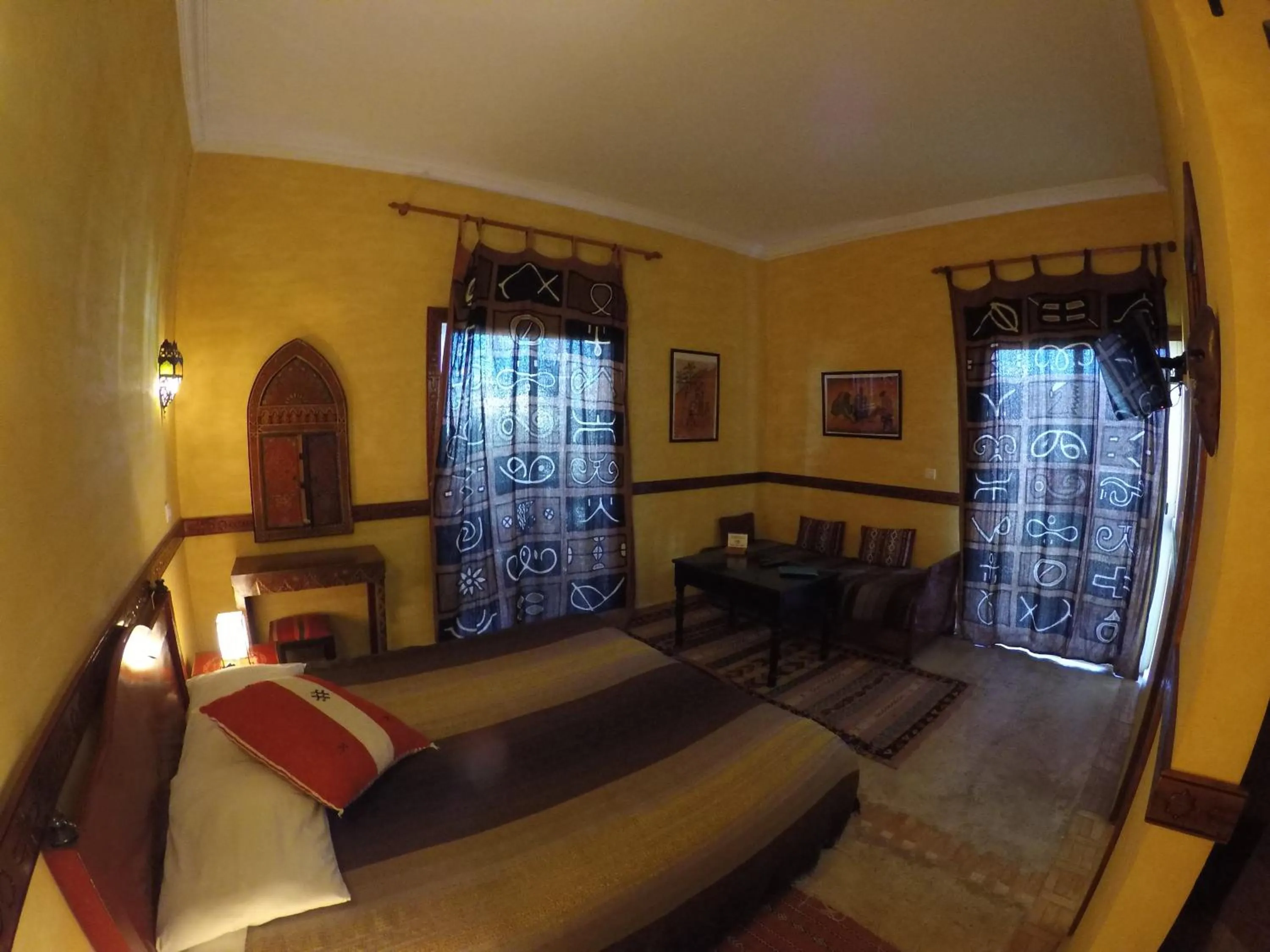 Photo of the whole room, Bed in Riad Zahra