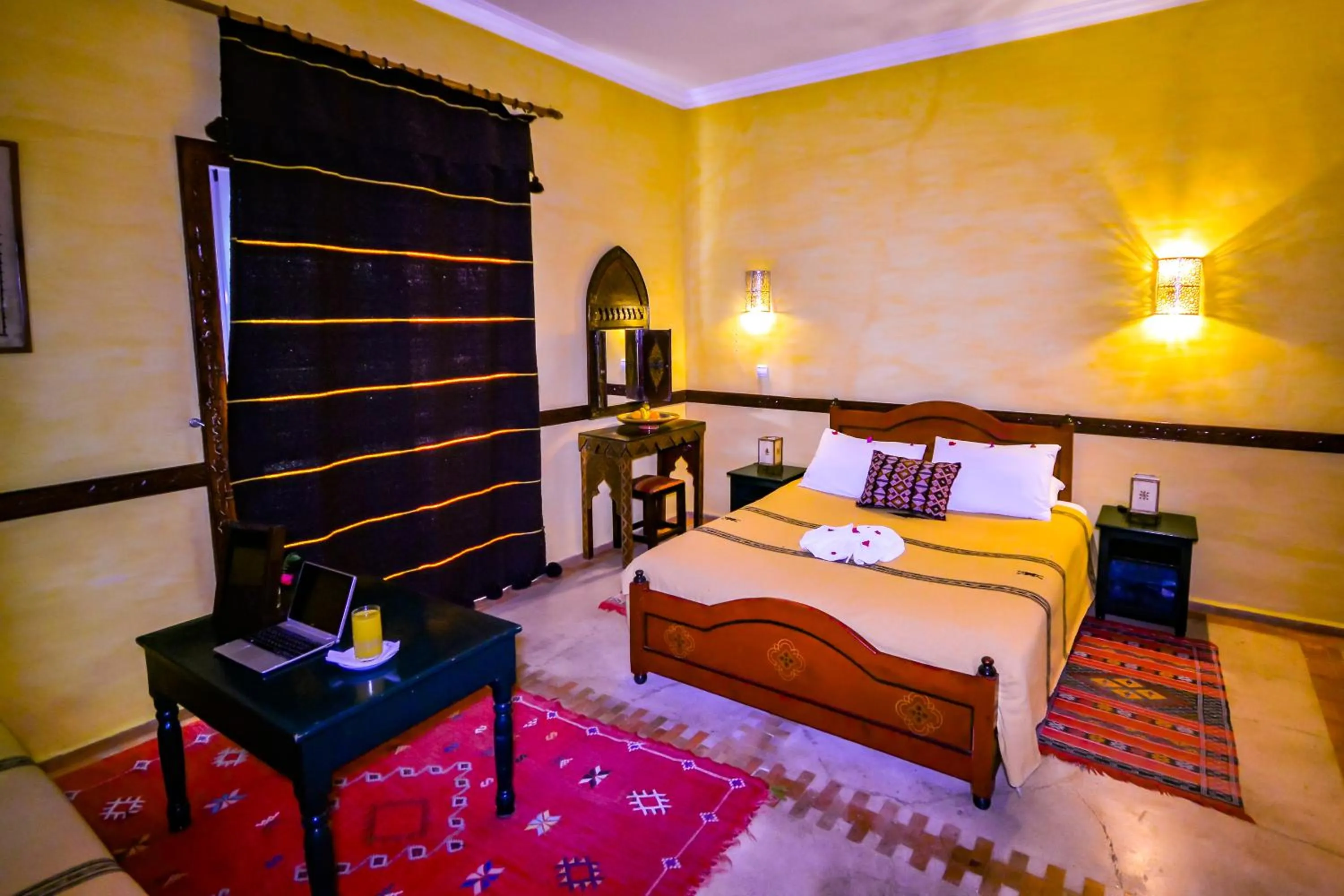 Photo of the whole room, Bed in Riad Zahra