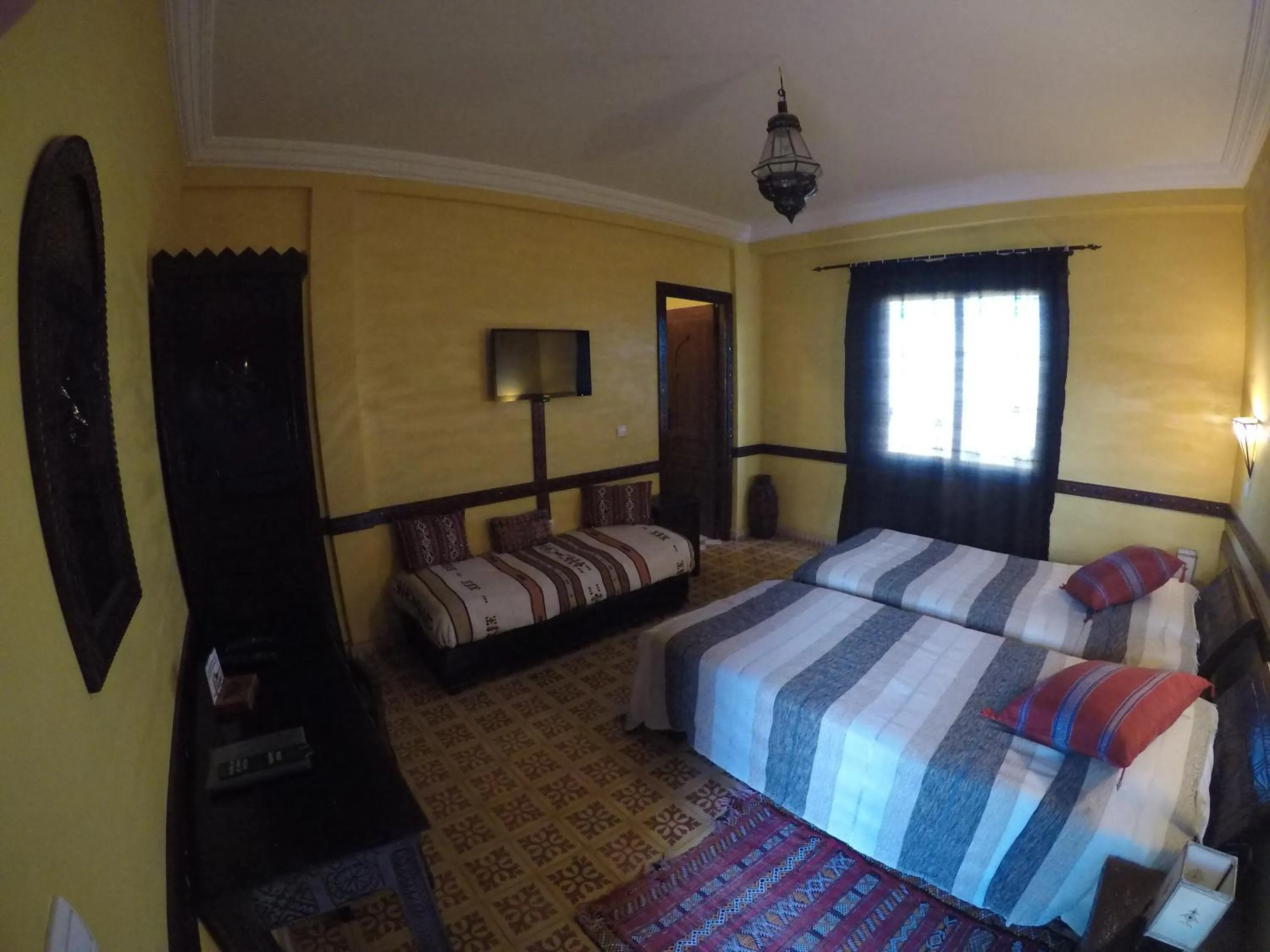 Photo of the whole room, Bed in Riad Zahra