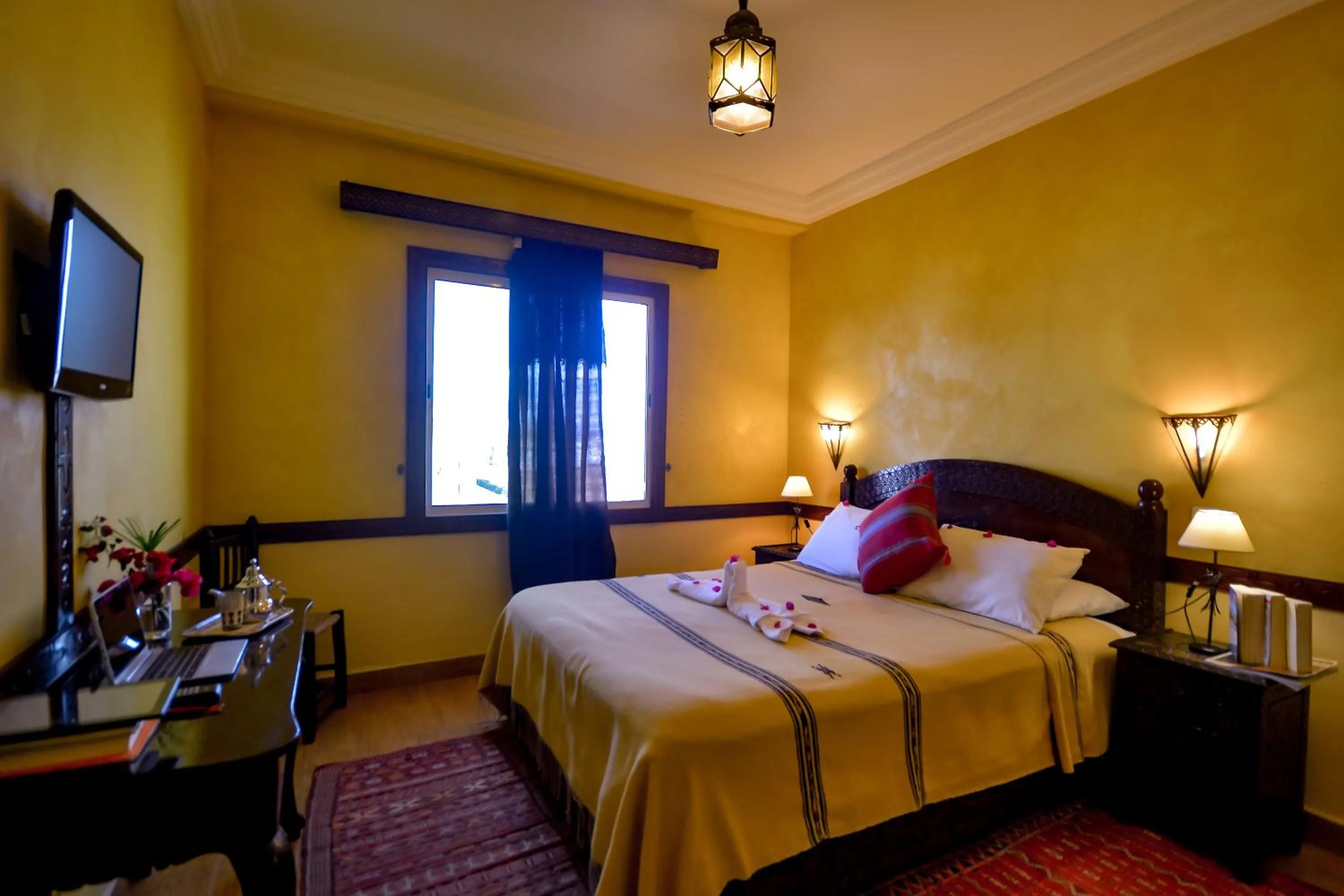 Photo of the whole room, Bed in Riad Zahra