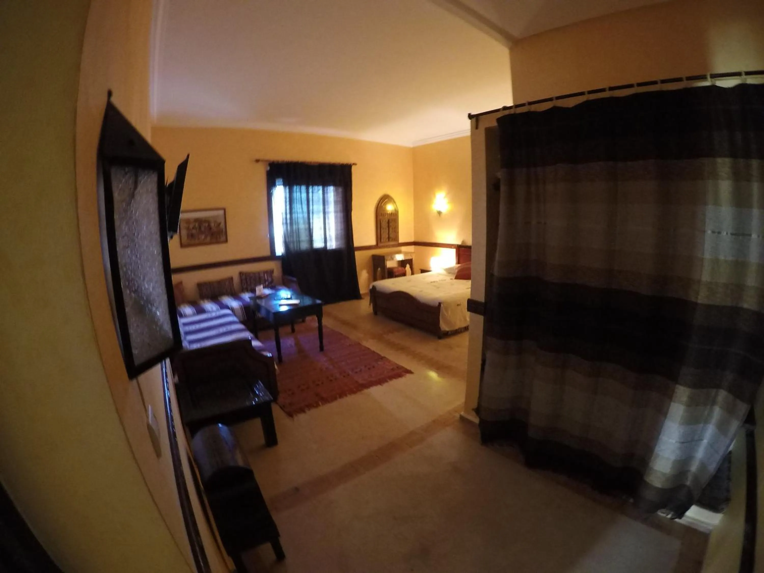 Photo of the whole room, Bed in Riad Zahra