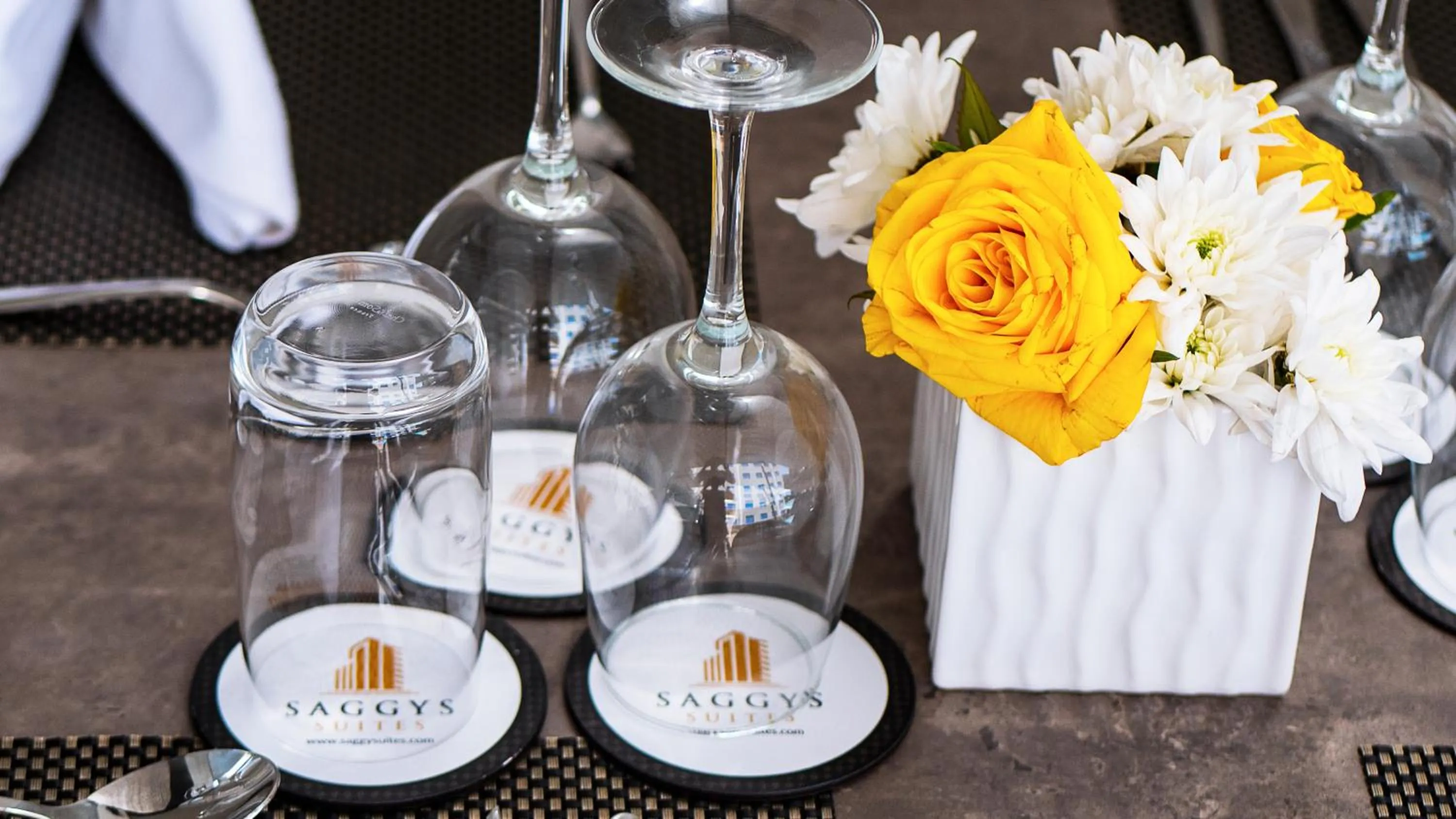 wedding in Saggys Suites Hotel & Spa