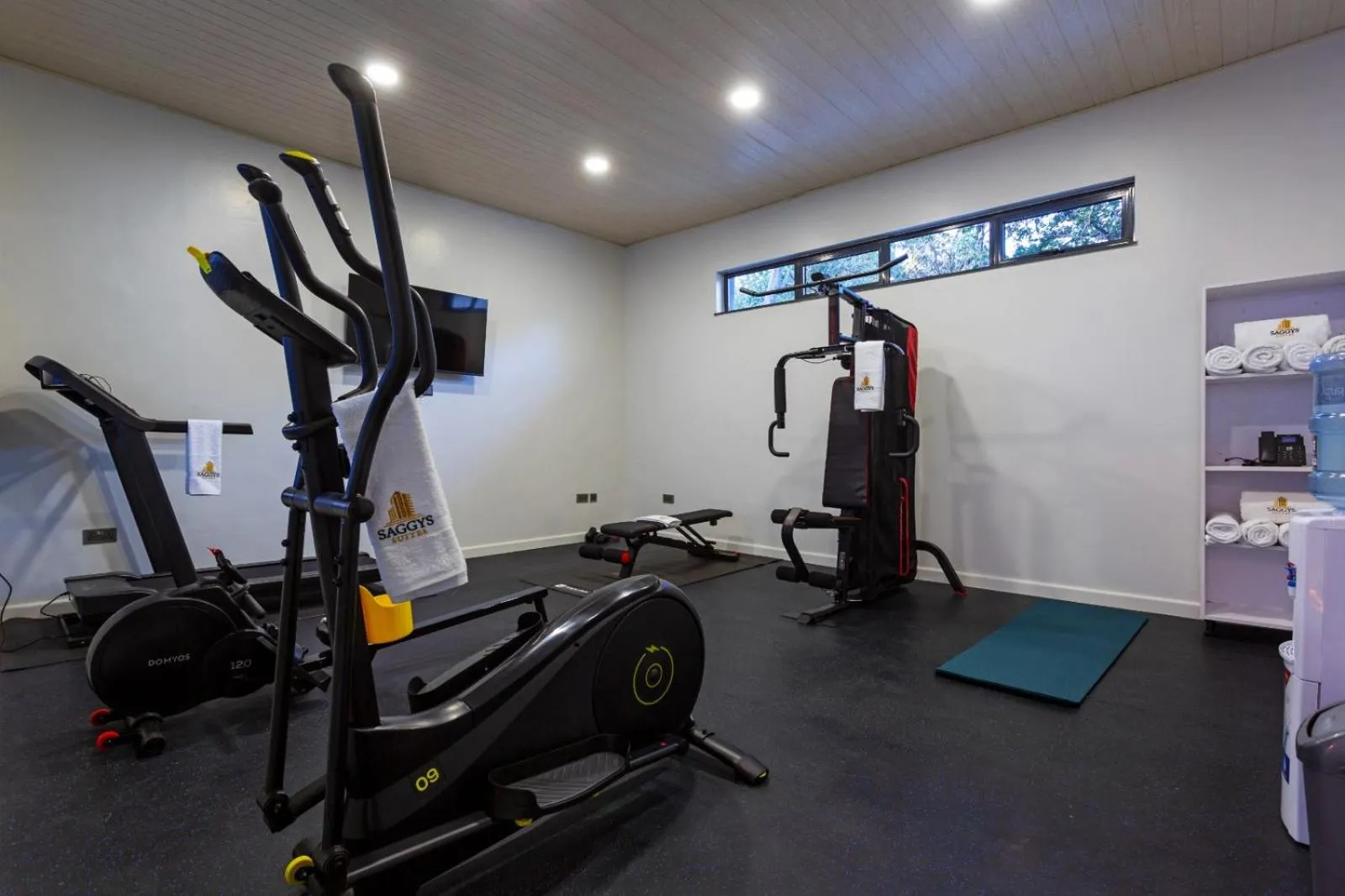 Fitness centre/facilities in Saggys Suites Hotel & Spa