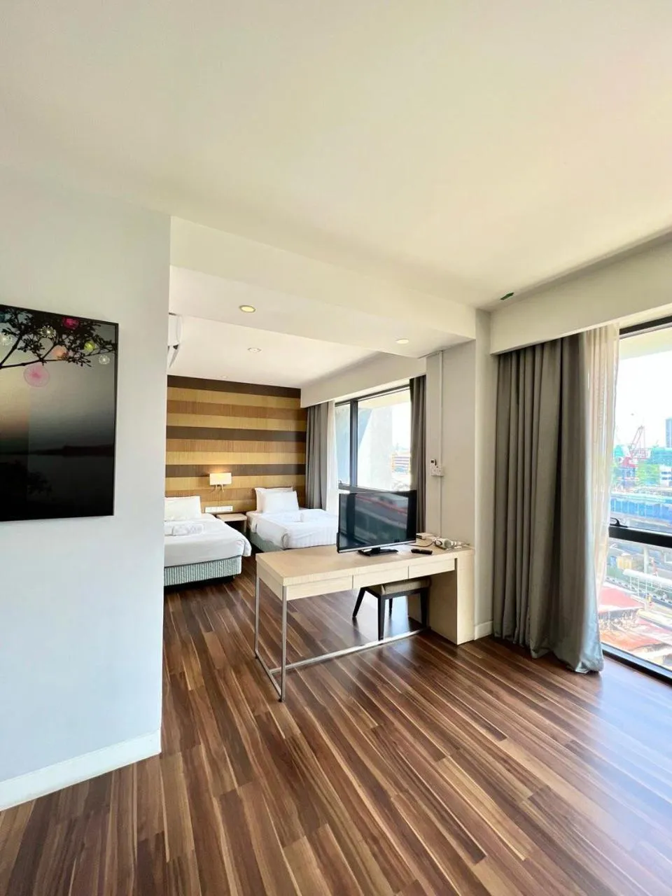 Communal lounge/ TV room, Bed in D'Majestic by Lush Living