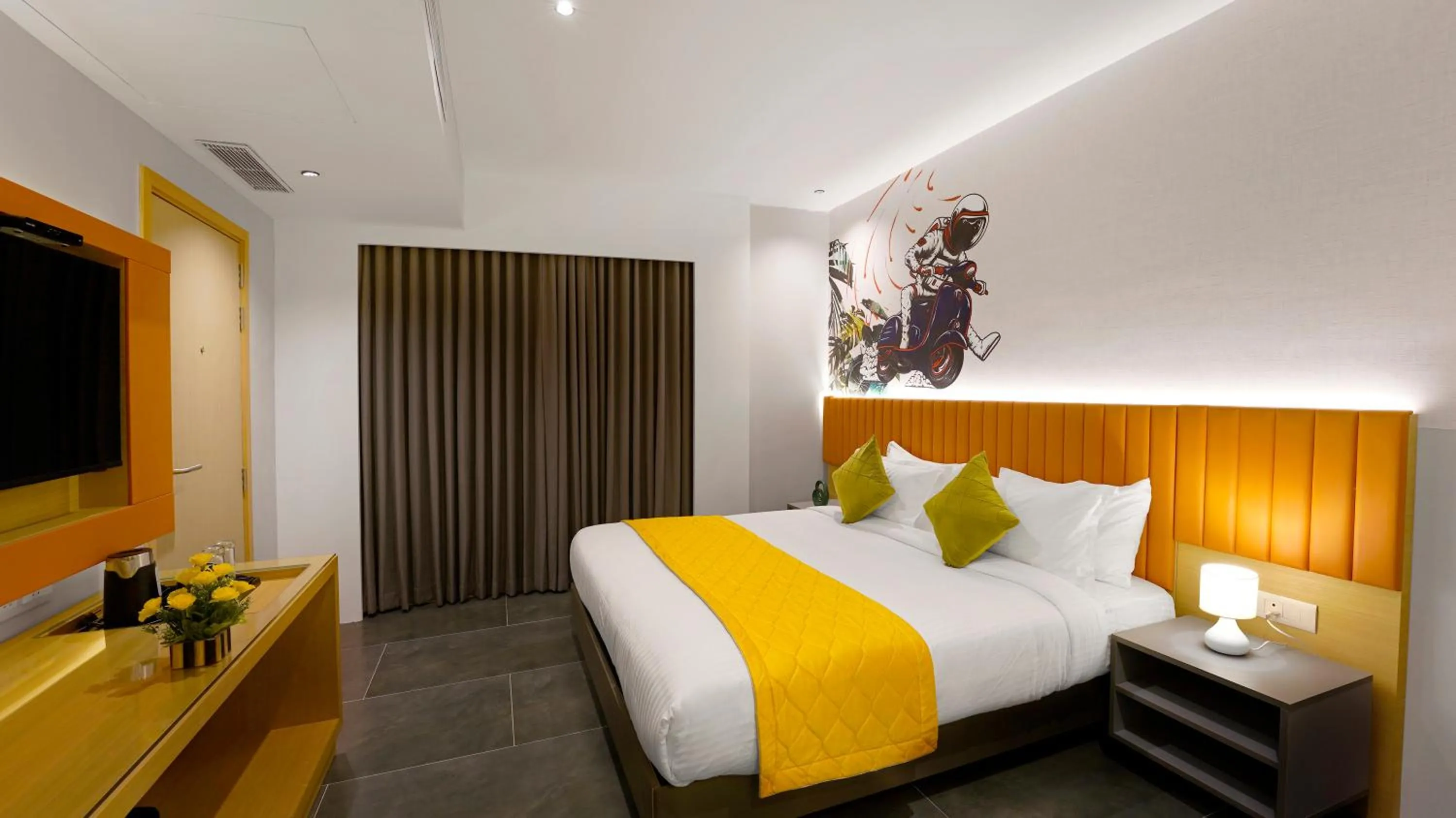 Bedroom, Bed in City Keys Bangalore By Bestinn Leisure