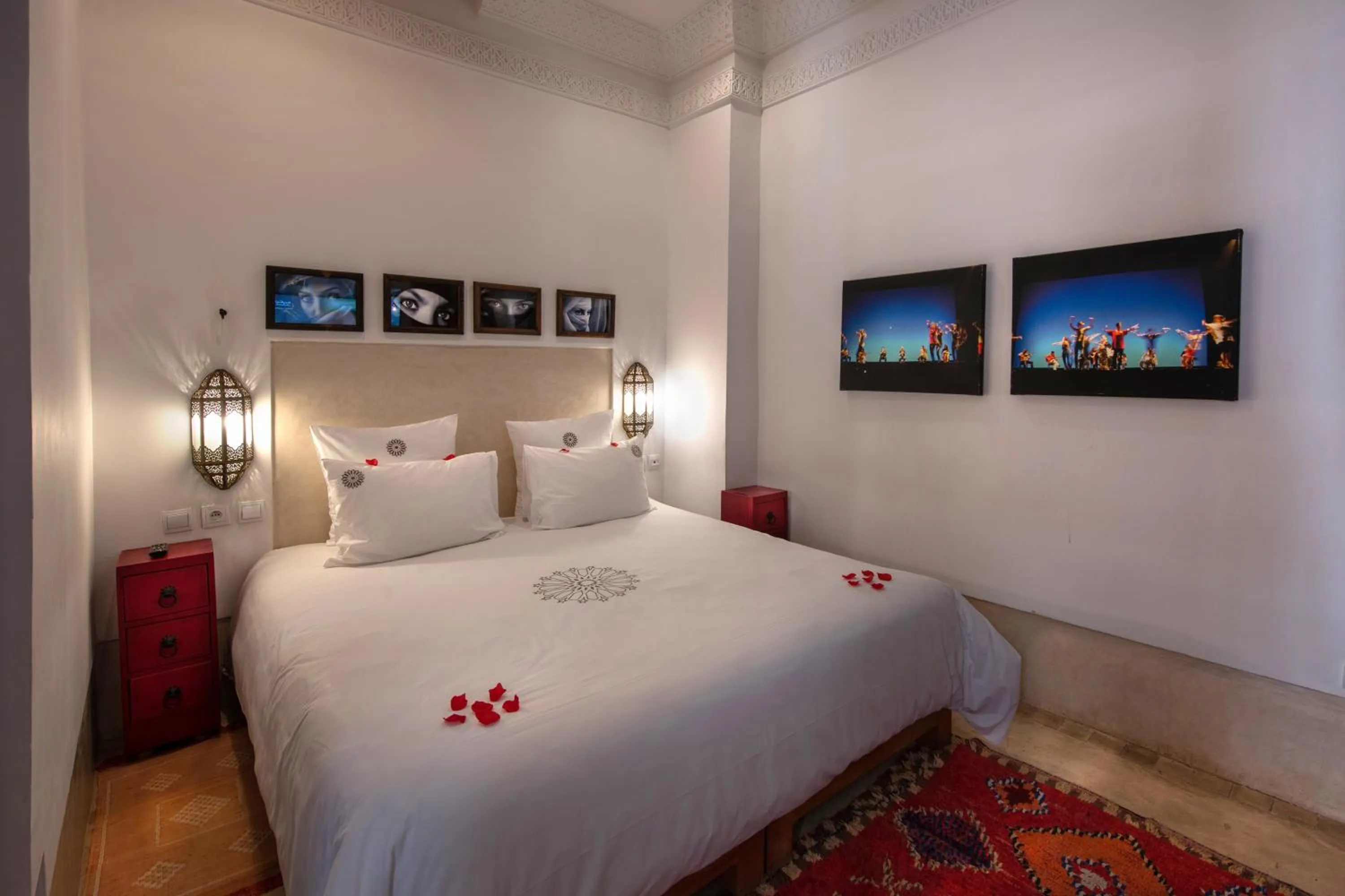 Photo of the whole room, Bed in Riad Dar Justo Hotel Boutique & Spa