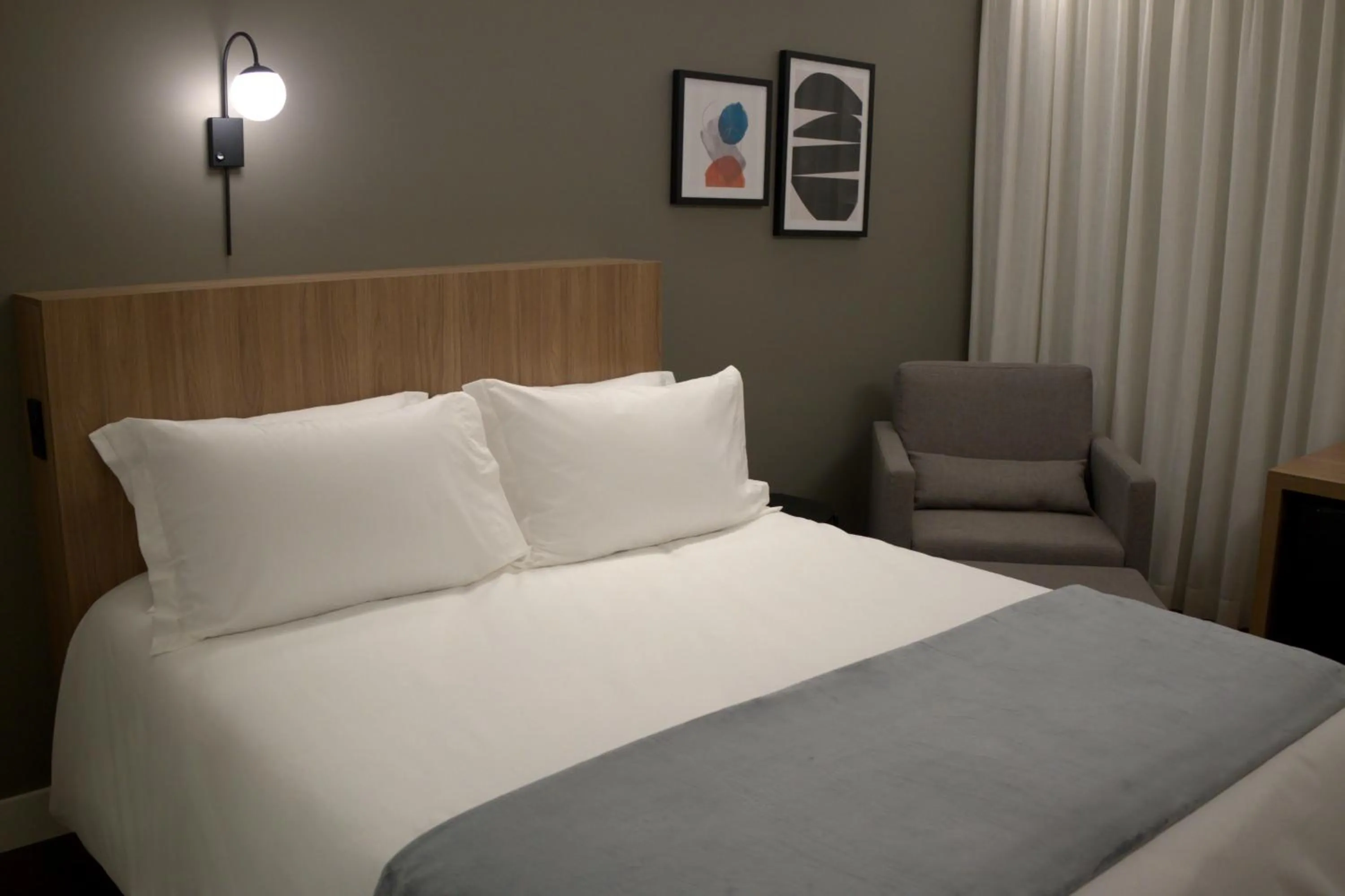 Bed in HIGI HOTEL SÃO PAULO