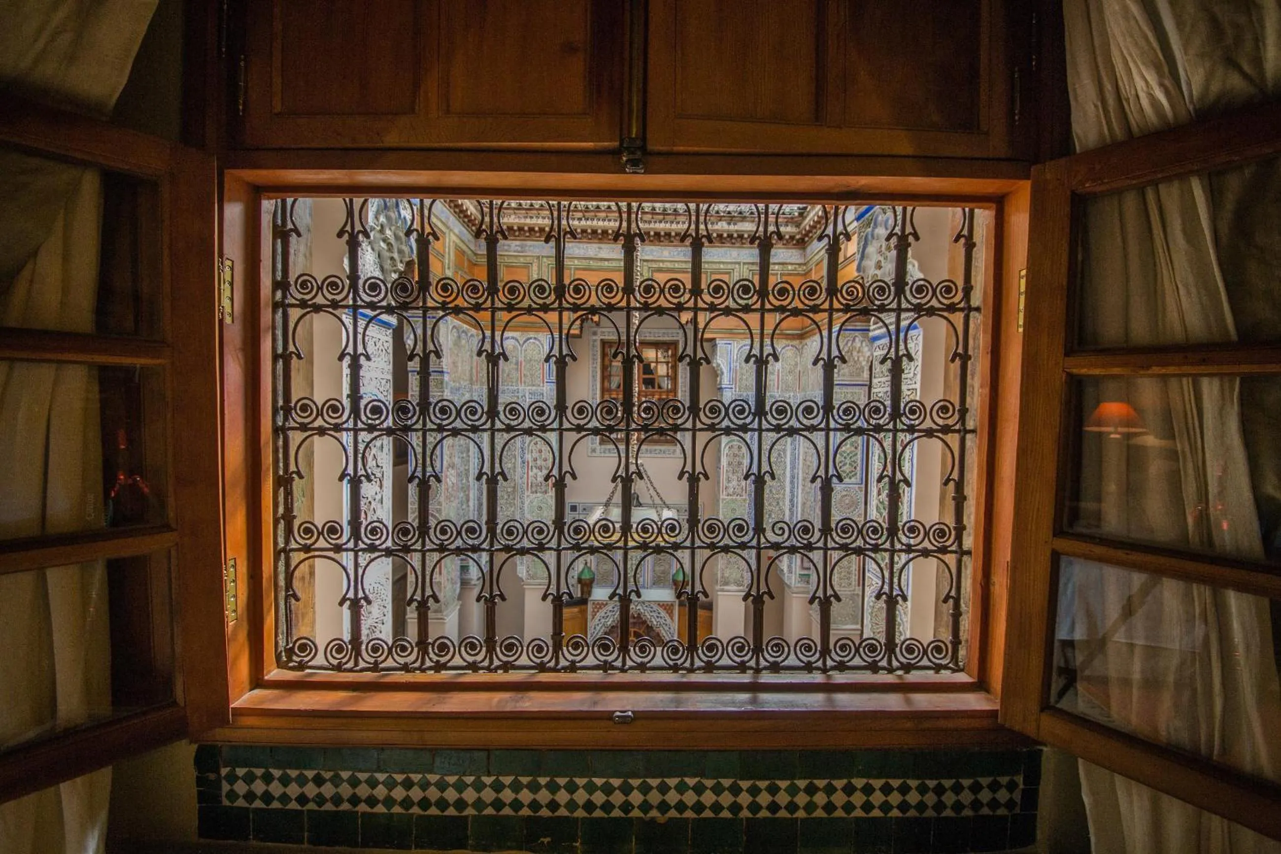 Decorative detail in Dar victoria