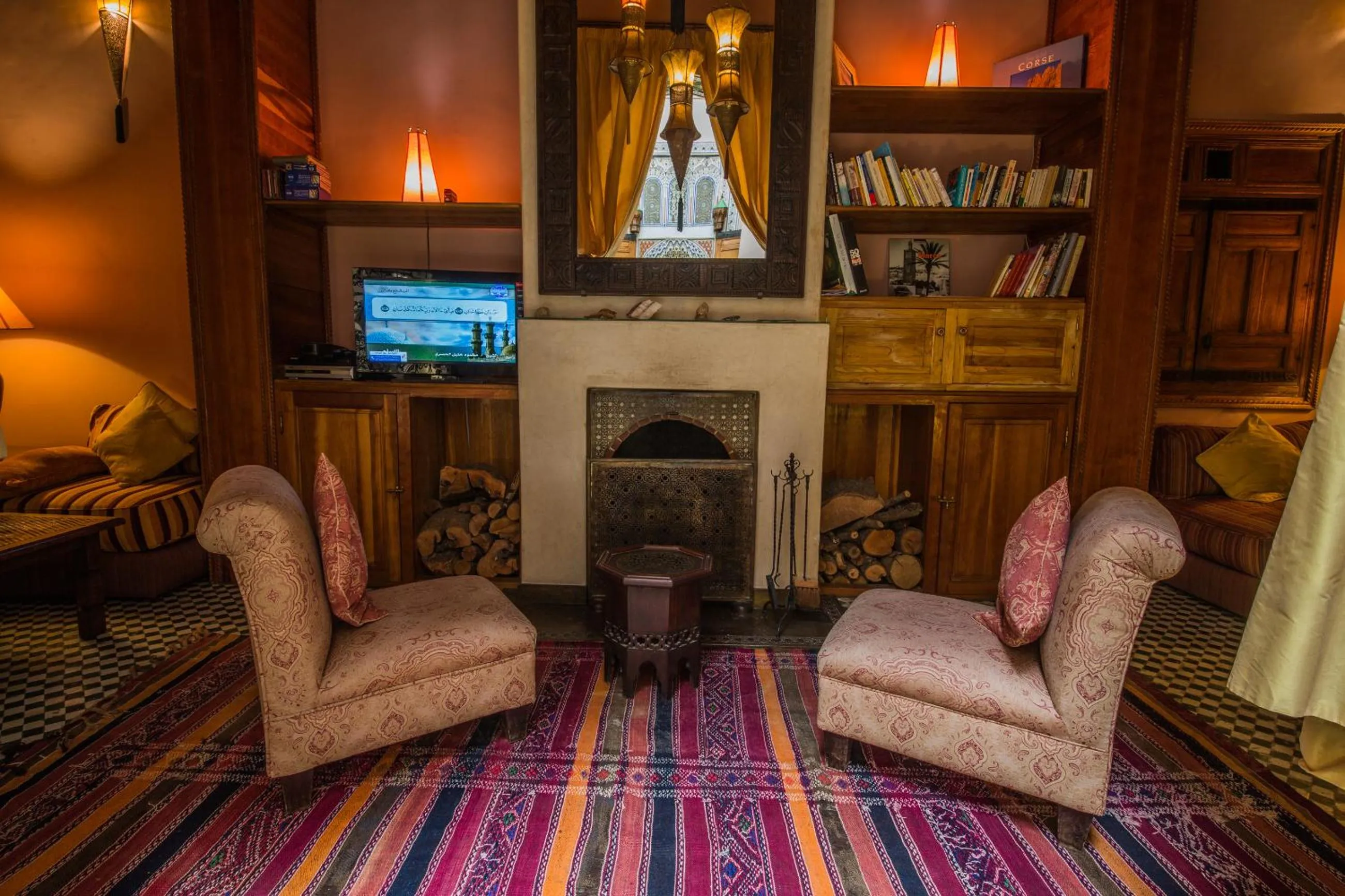 Communal lounge/ TV room in Dar victoria