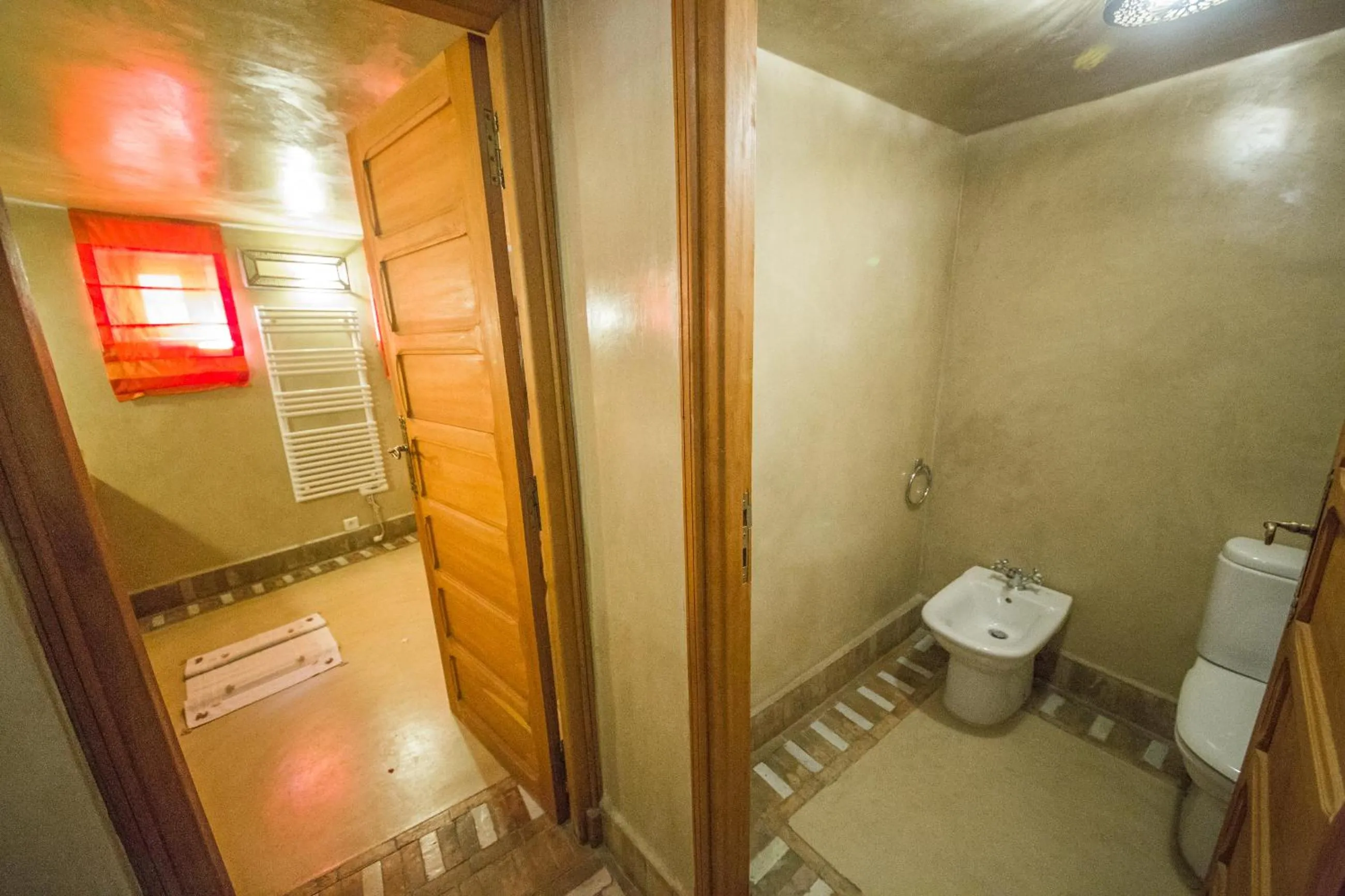 Toilet in Dar victoria