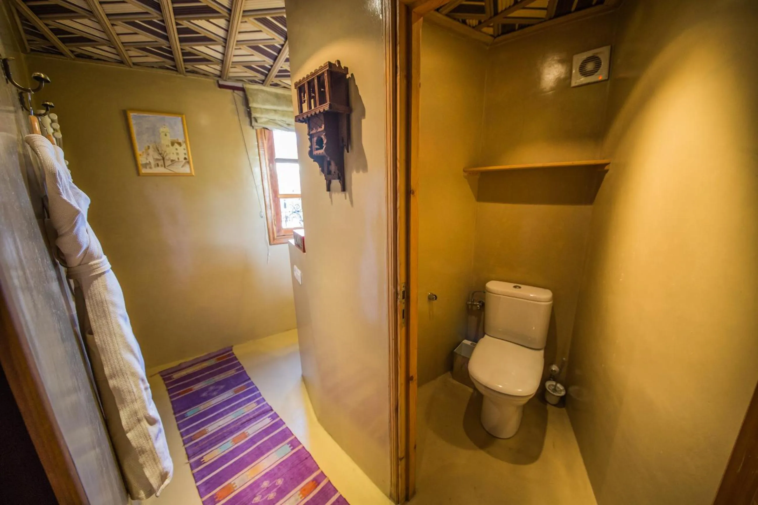 Toilet in Dar victoria