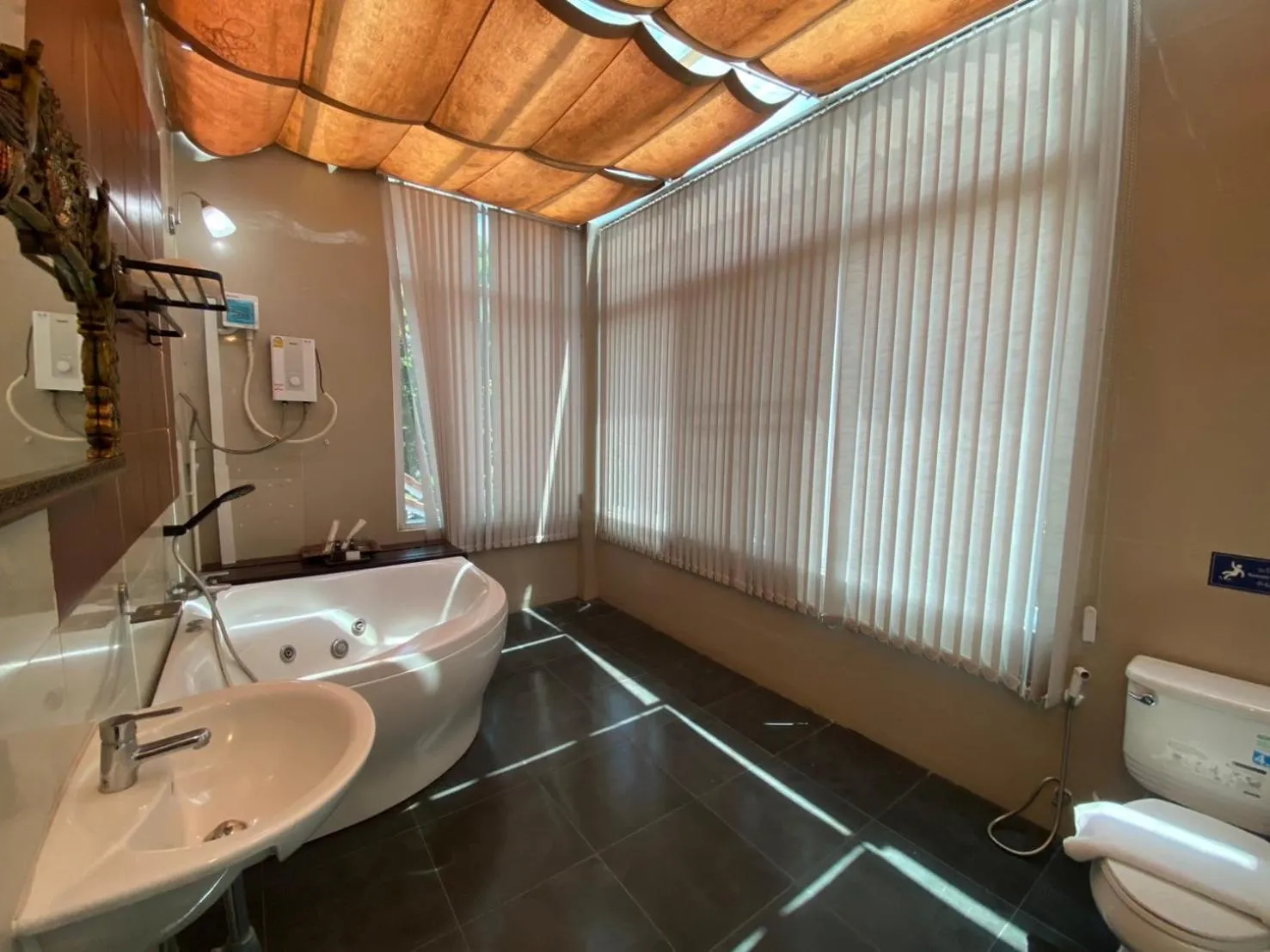 ANANTAYA CHIANGMAI BOUTIQUE HOTEL