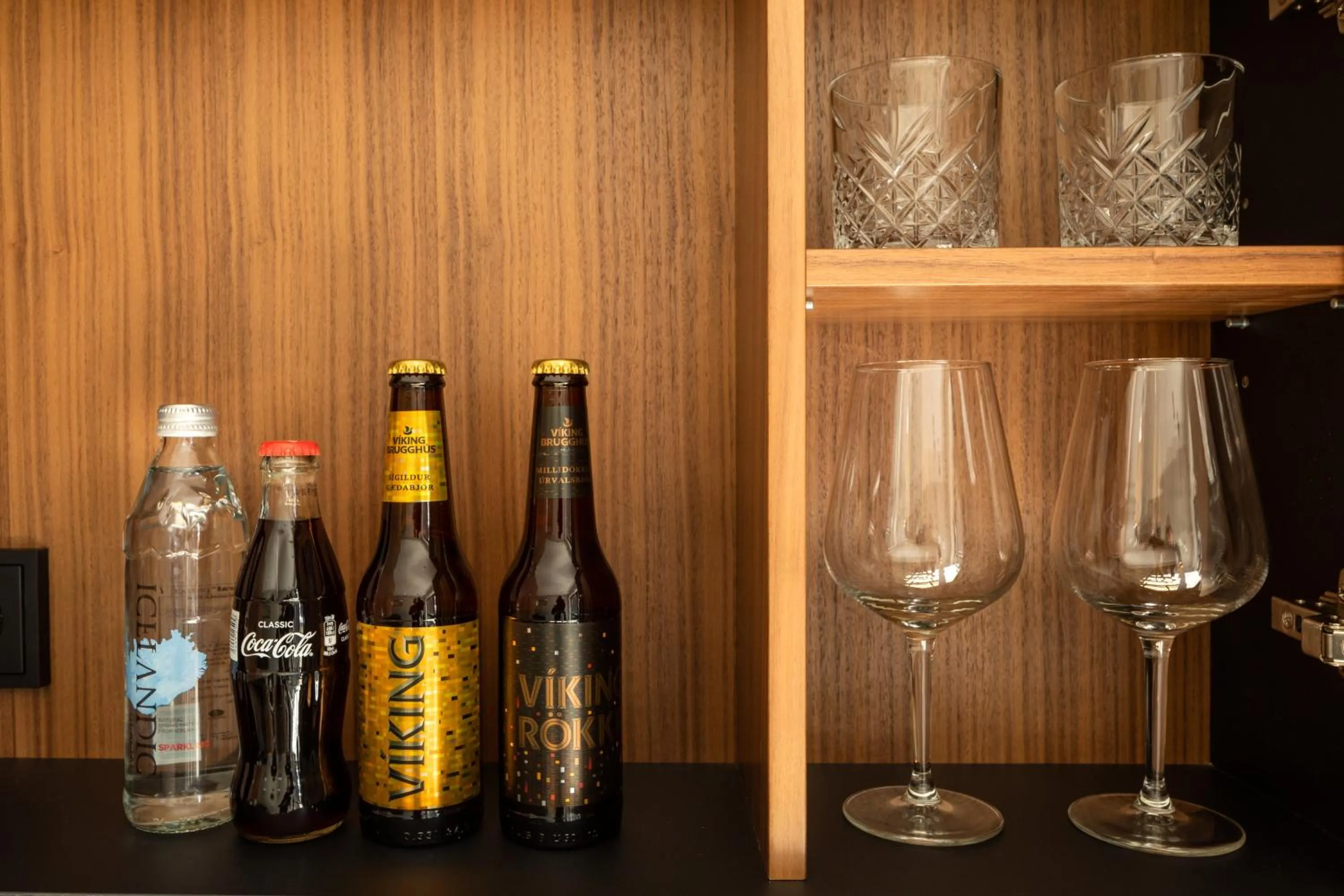 Drinks in ION Adventure Hotel, Nesjavellir, a Member of Design Hotels