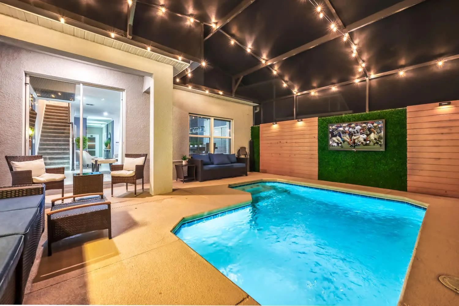 Brand New Corner Lot Pond View Vacation Home