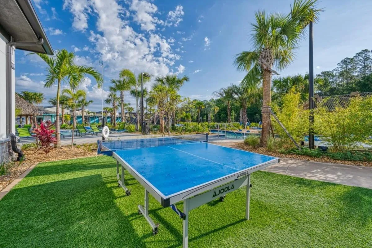 Brand New Corner Lot Pond View Vacation Home