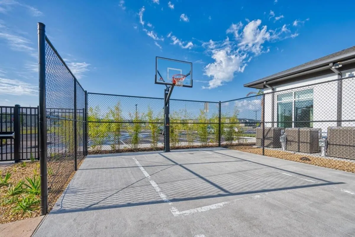 Brand New Corner Lot Pond View Vacation Home