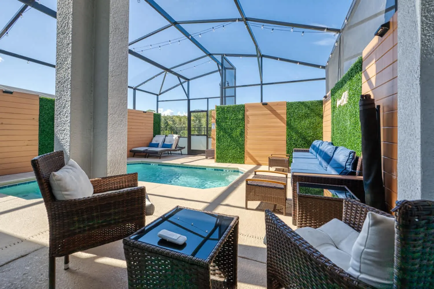 Brand New Corner Lot Pond View Vacation Home