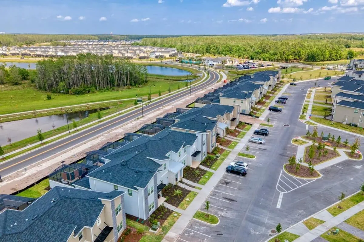 Brand New Corner Lot Pond View Vacation Home