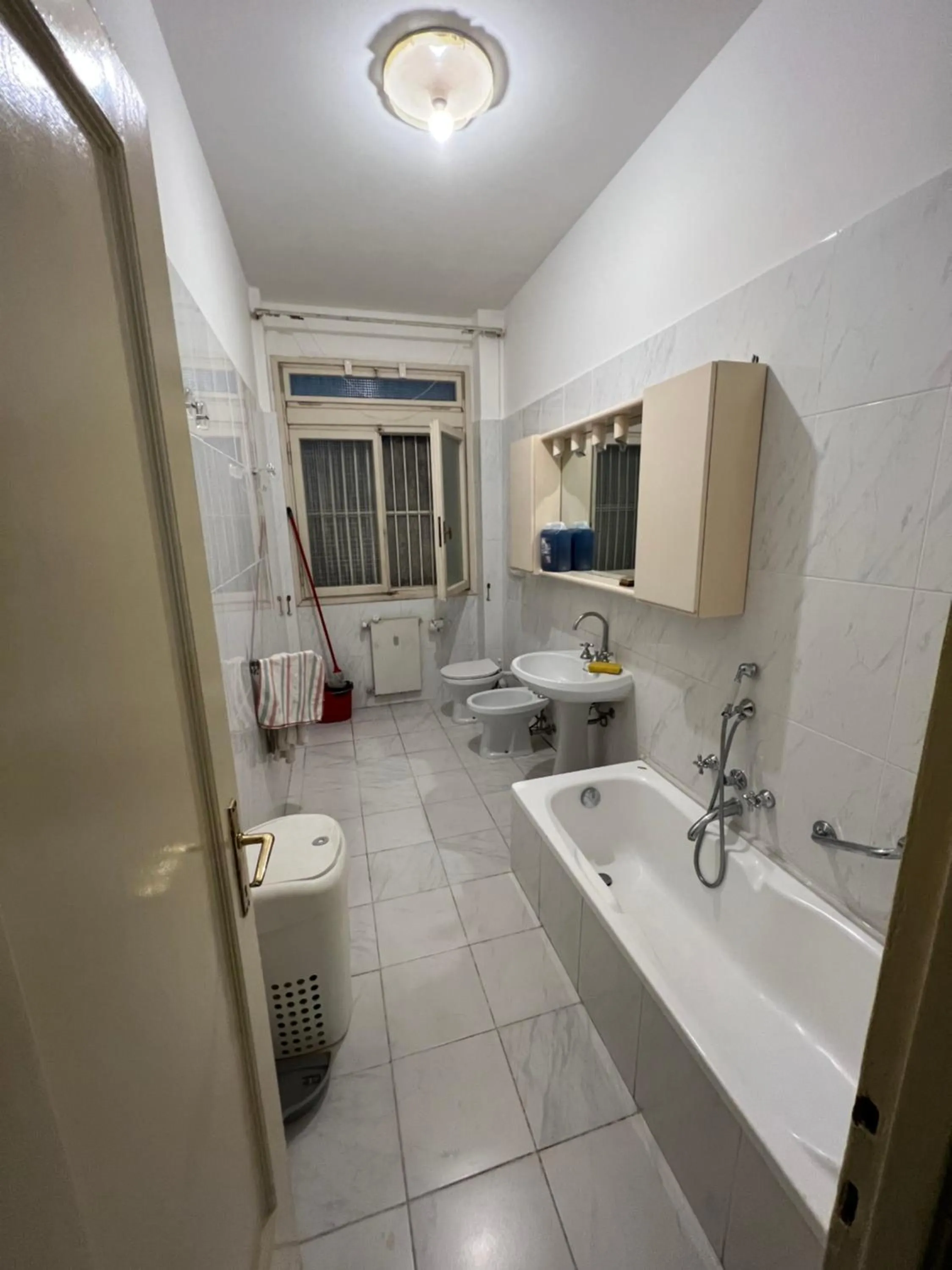 Toilet in Albergo Royal Genova