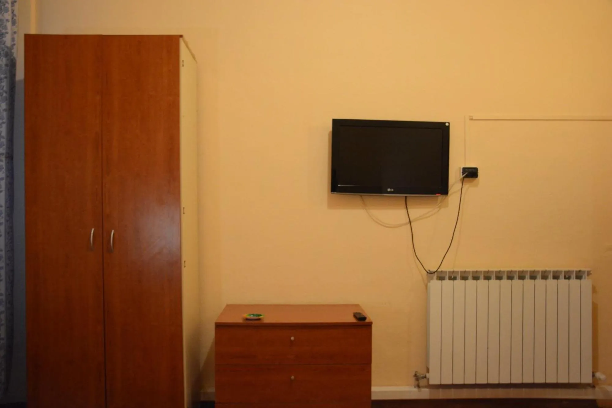 TV and multimedia in Albergo Royal Genova