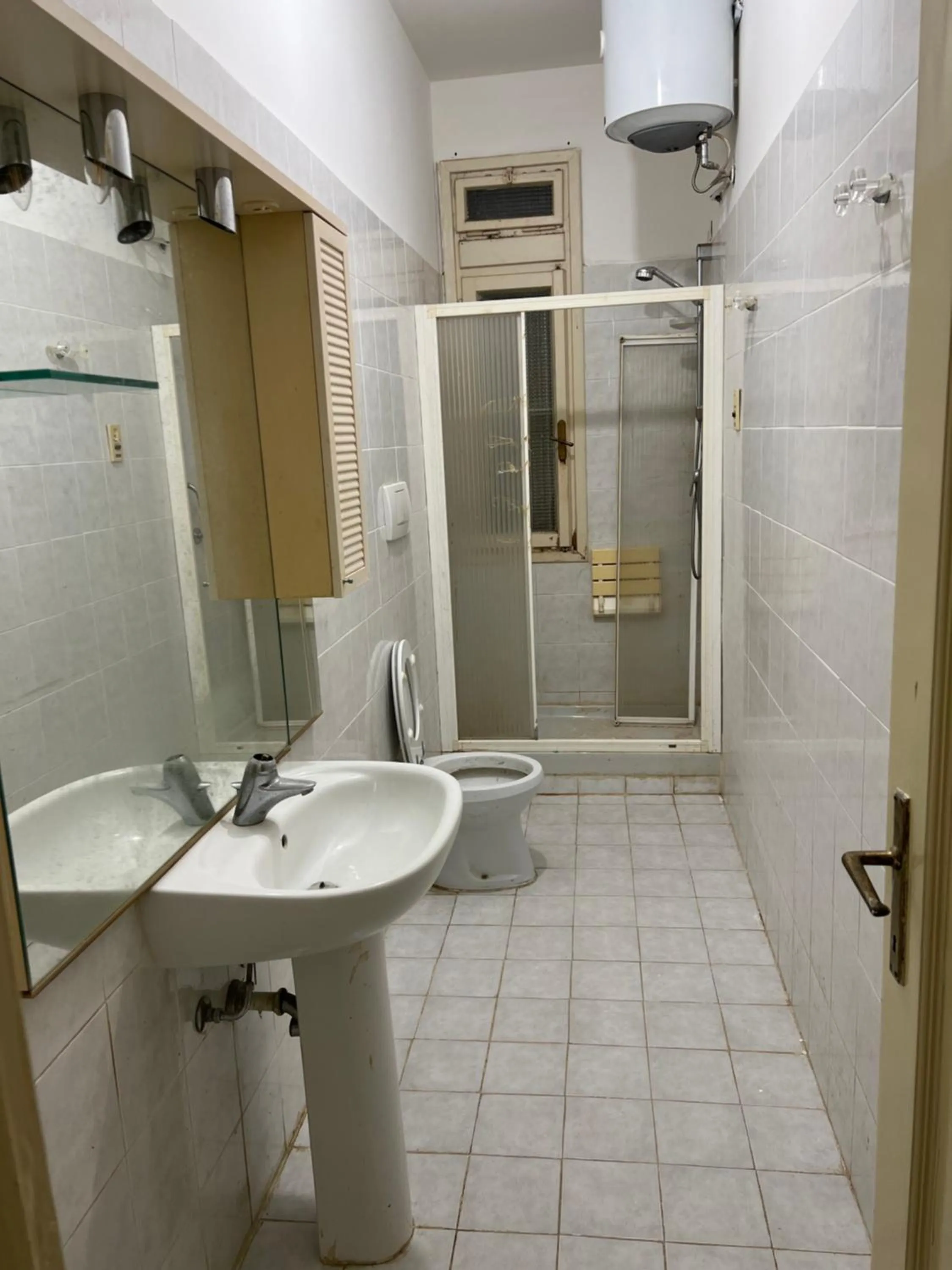 Shower in Albergo Royal Genova