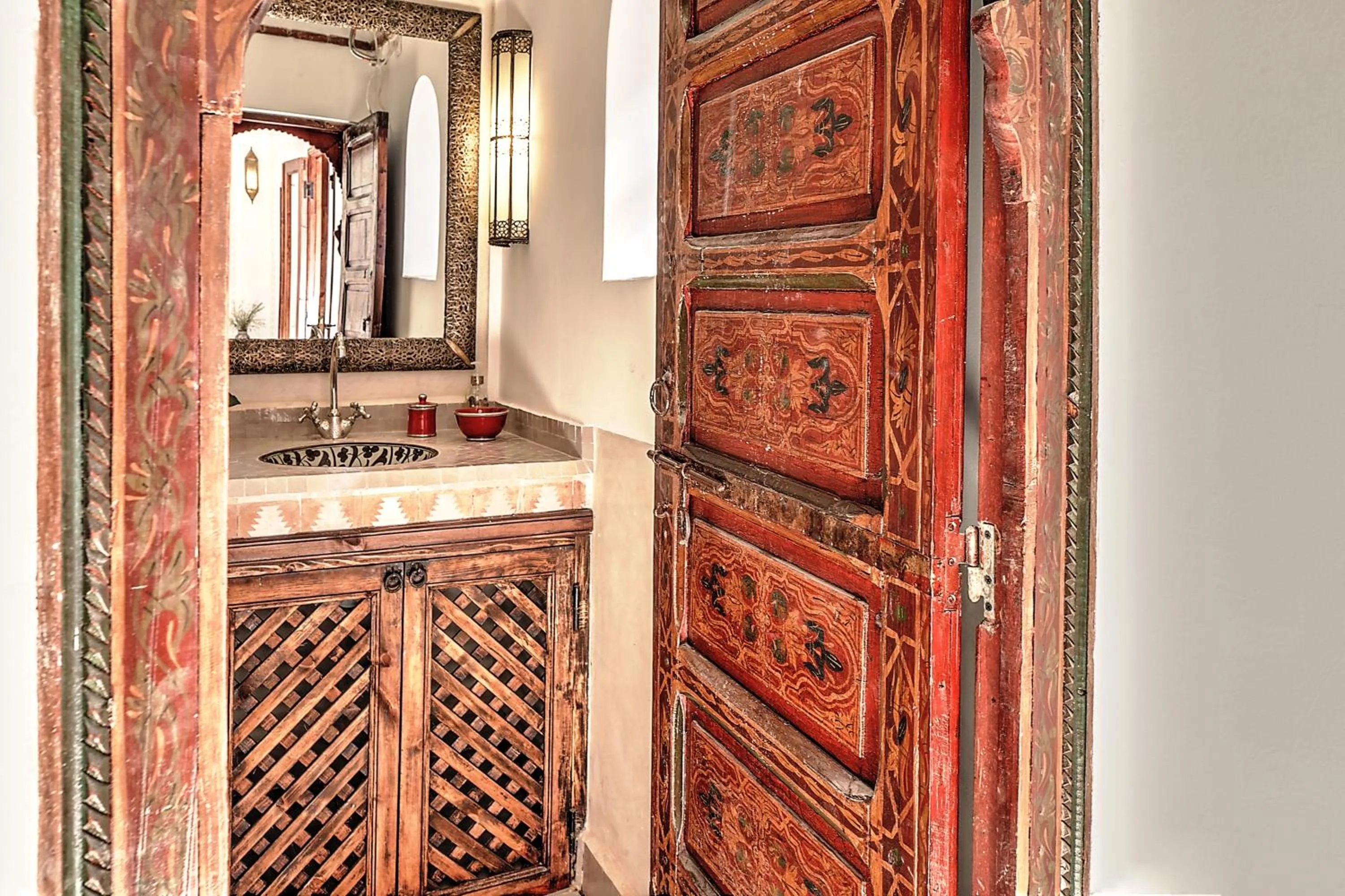 Shower in Riad Carina