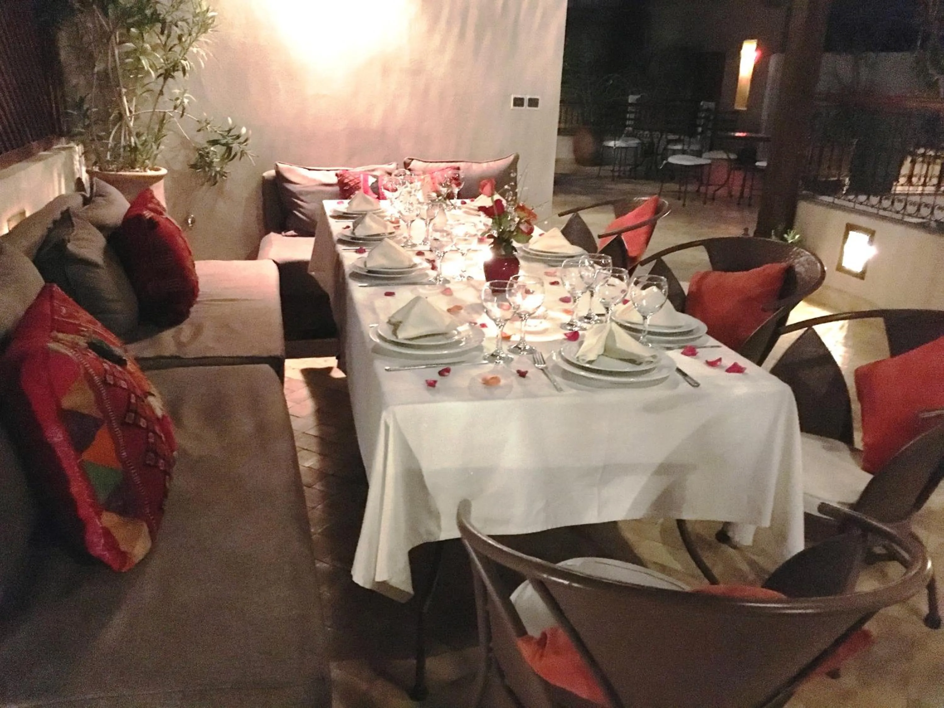 Restaurant/places to eat in Riad Carina