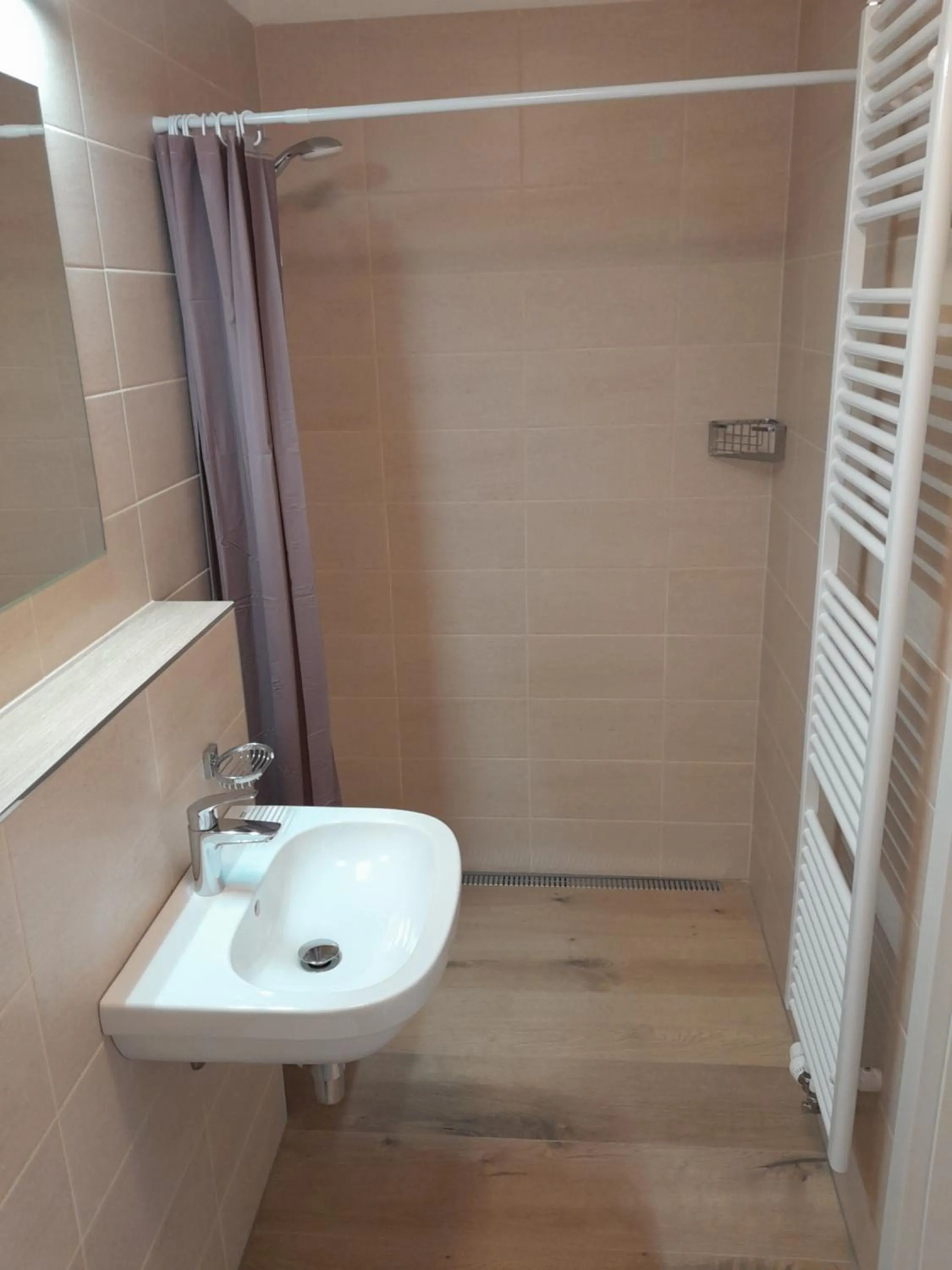 Shower in Apartments Kájovská 63