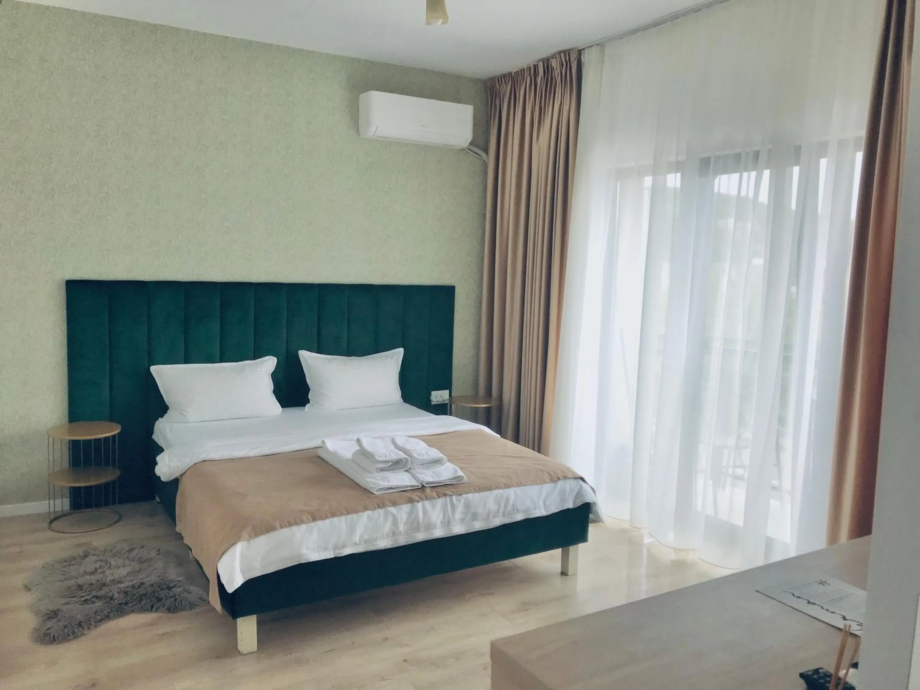 Apartamente 9 - Naomi