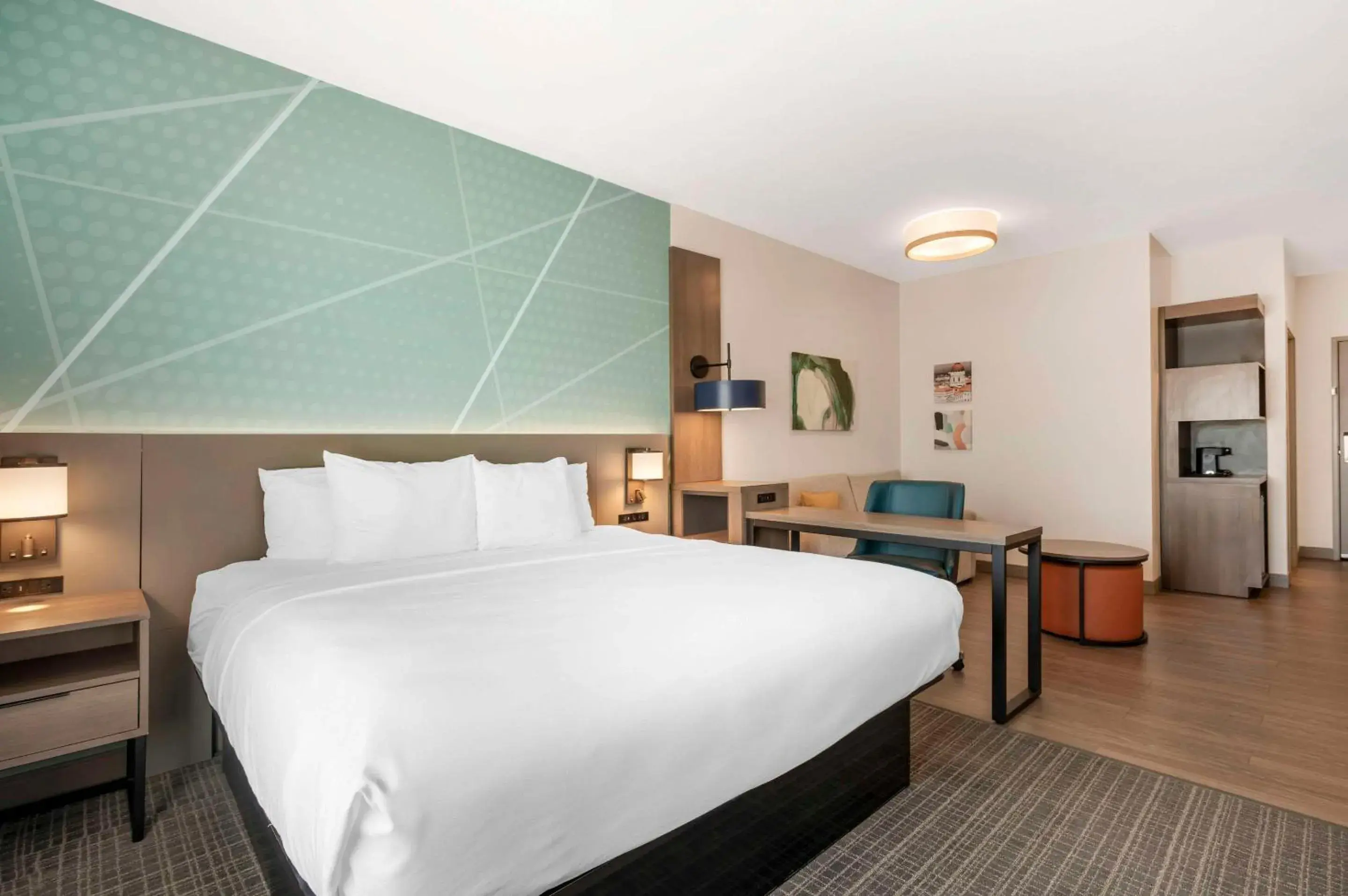 King Suite - Non Smoking in Comfort Suites King Suite - Non Smoking in Comfort Suites