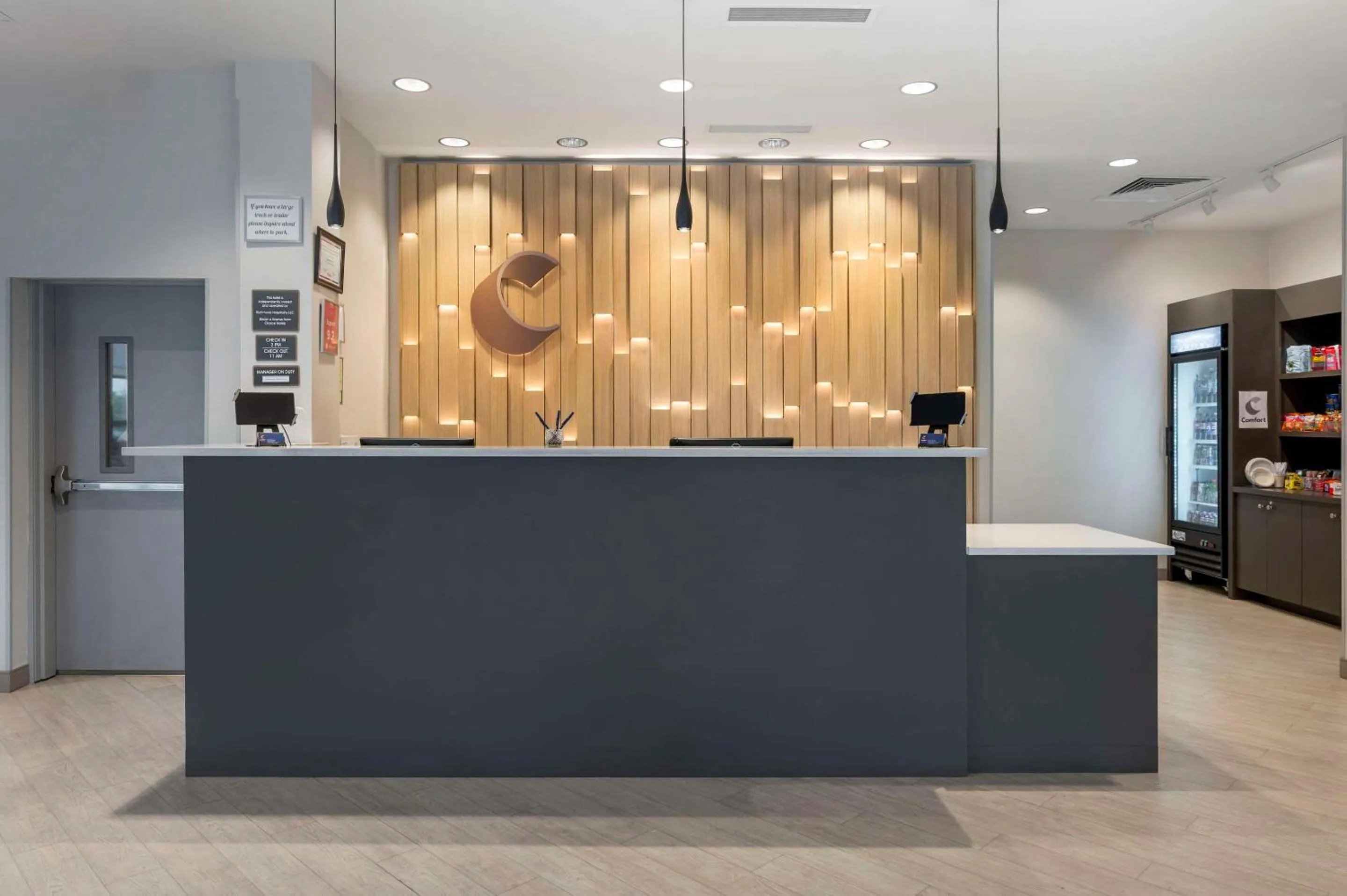 Lobby or reception in Comfort Suites