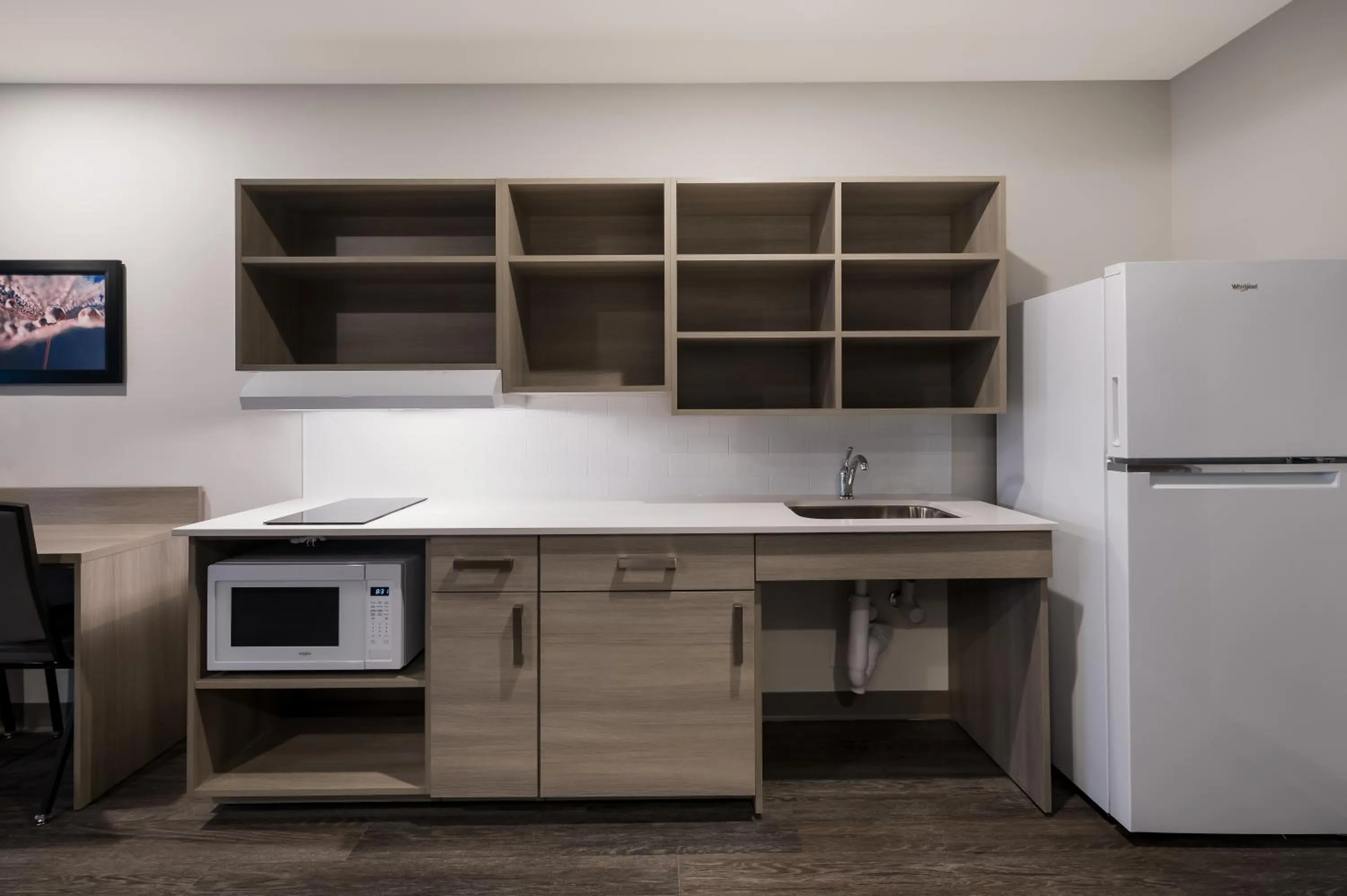 Kitchen or kitchenette in WoodSpring Suites Dearborn Detroit