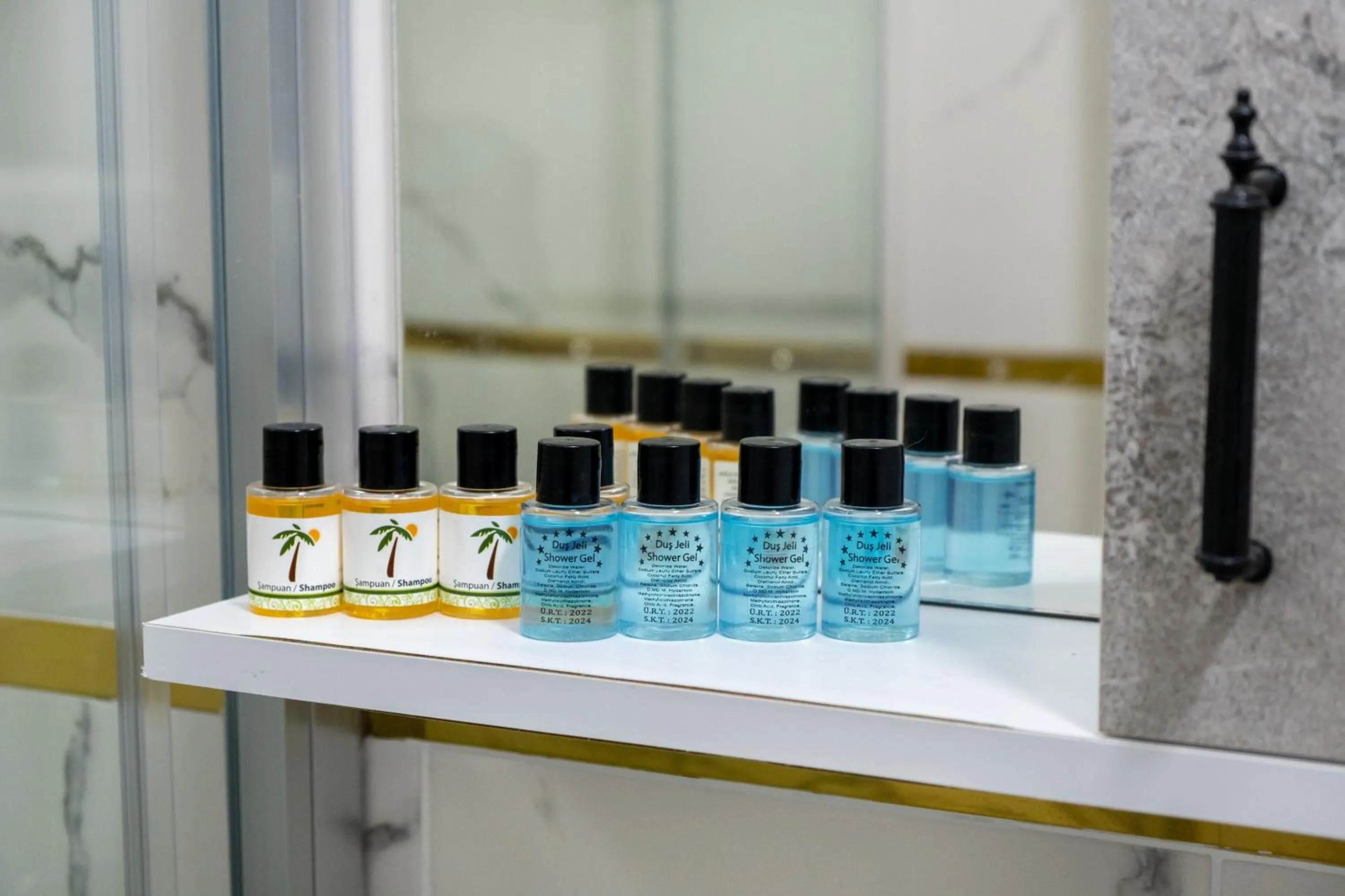 Bathroom in İSTANBLUE TAKSİM APART HOTEL