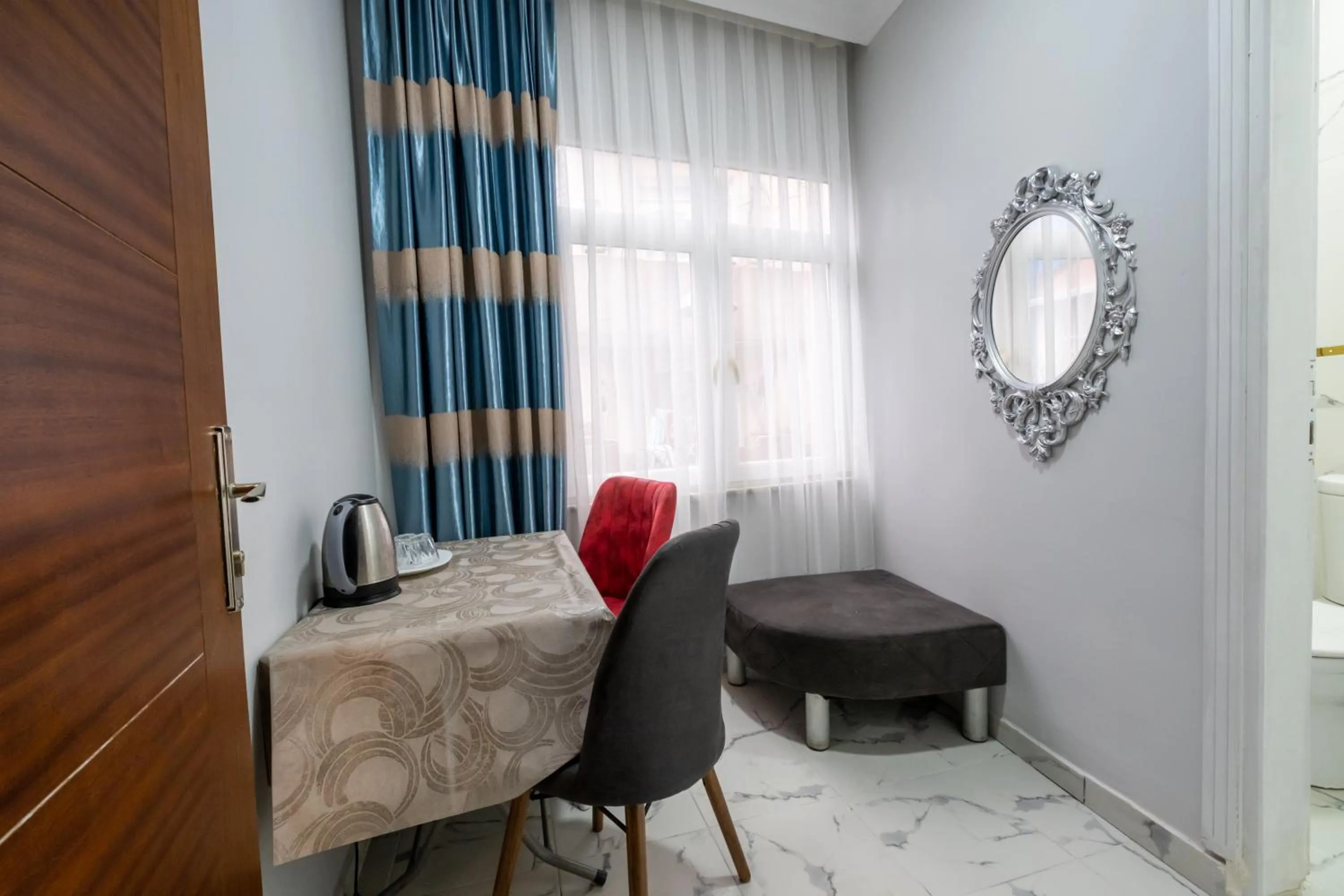 Dining area in İSTANBLUE TAKSİM APART HOTEL