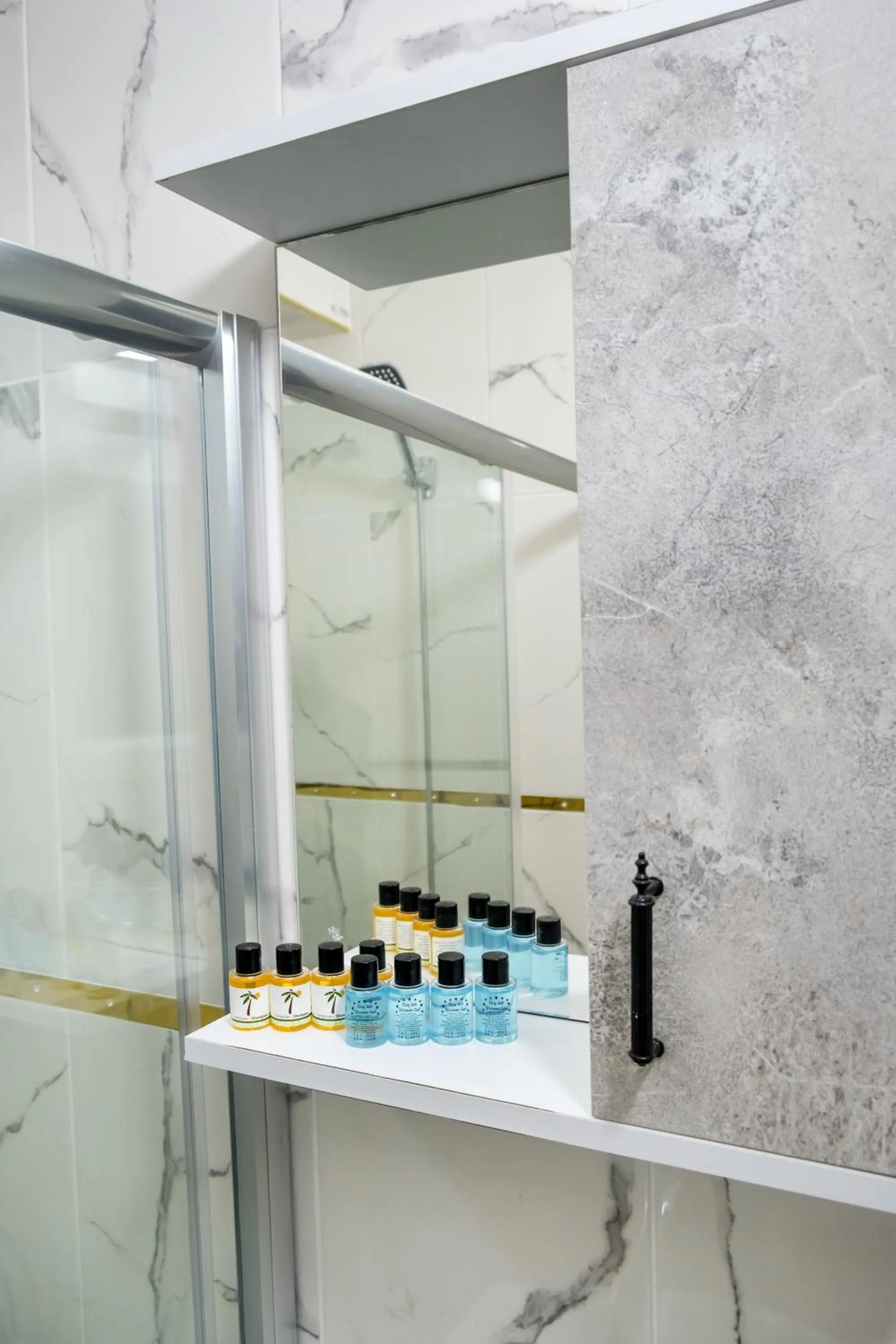 Bathroom in İSTANBLUE TAKSİM APART HOTEL