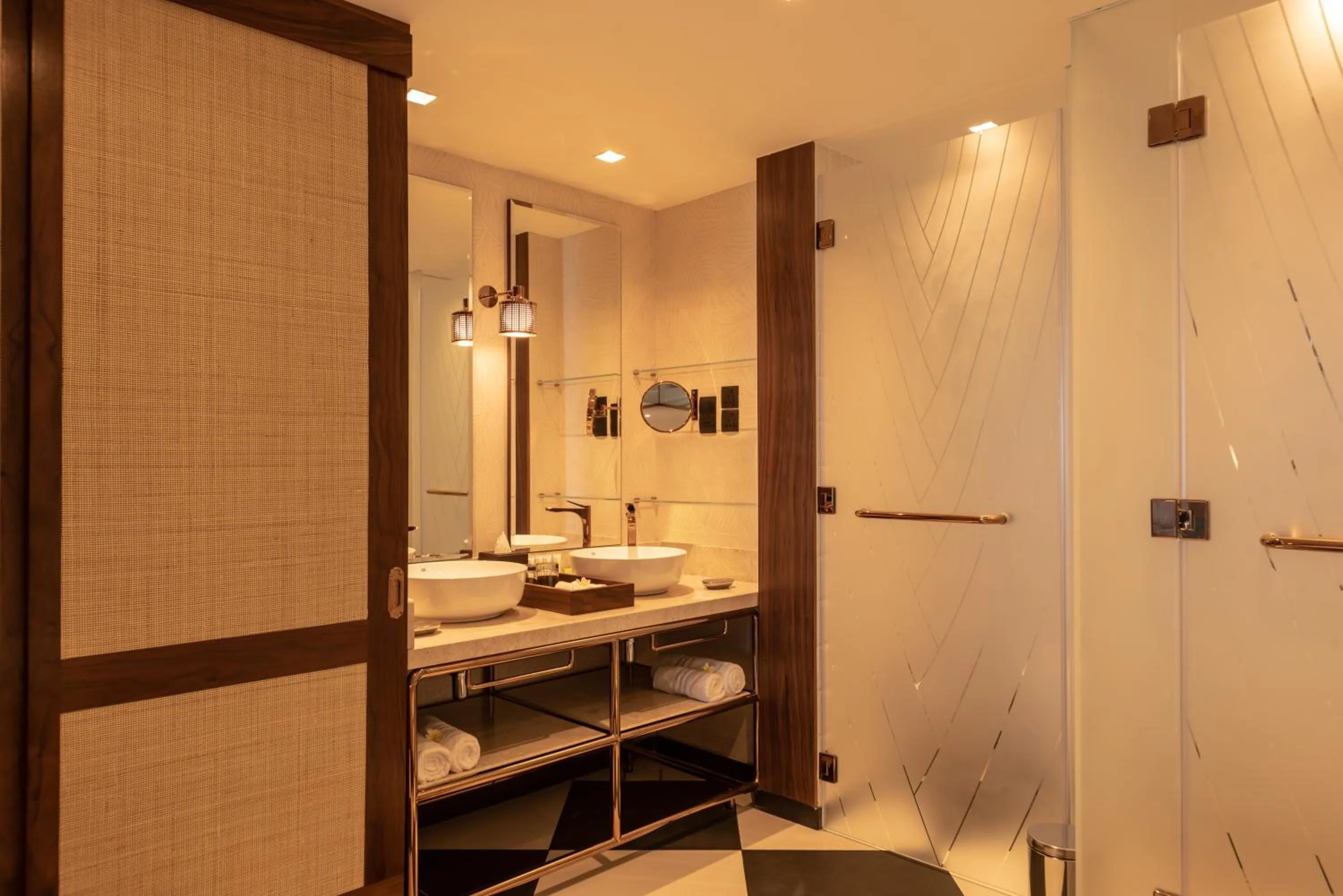 Bathroom in Le Meridien Ile Maurice