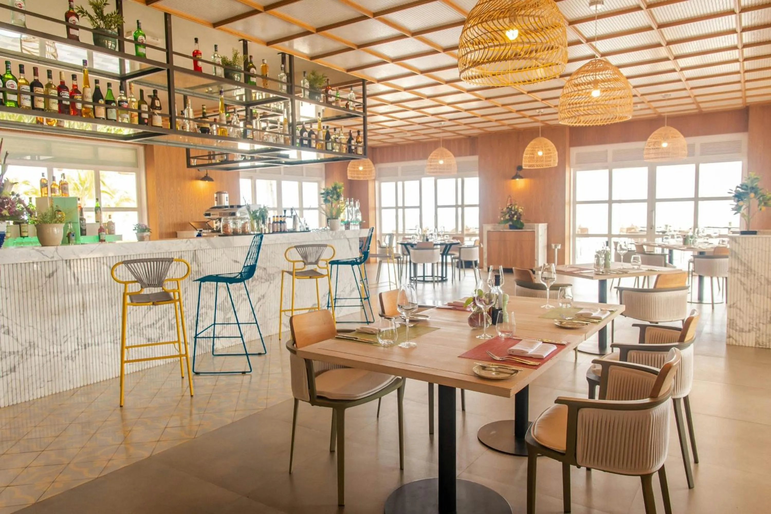 Restaurant/places to eat in Le Meridien Ile Maurice