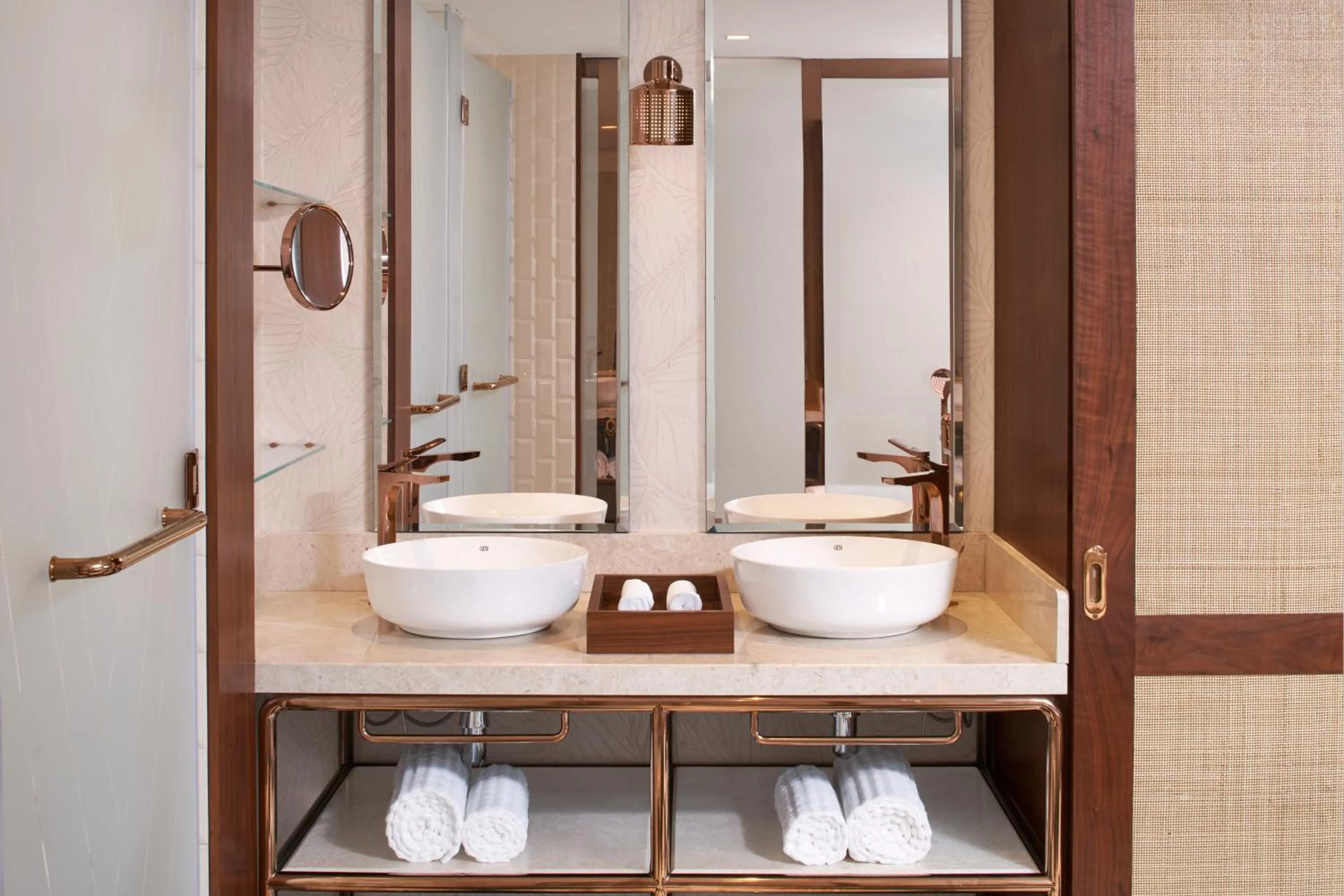 Bathroom in Le Meridien Ile Maurice