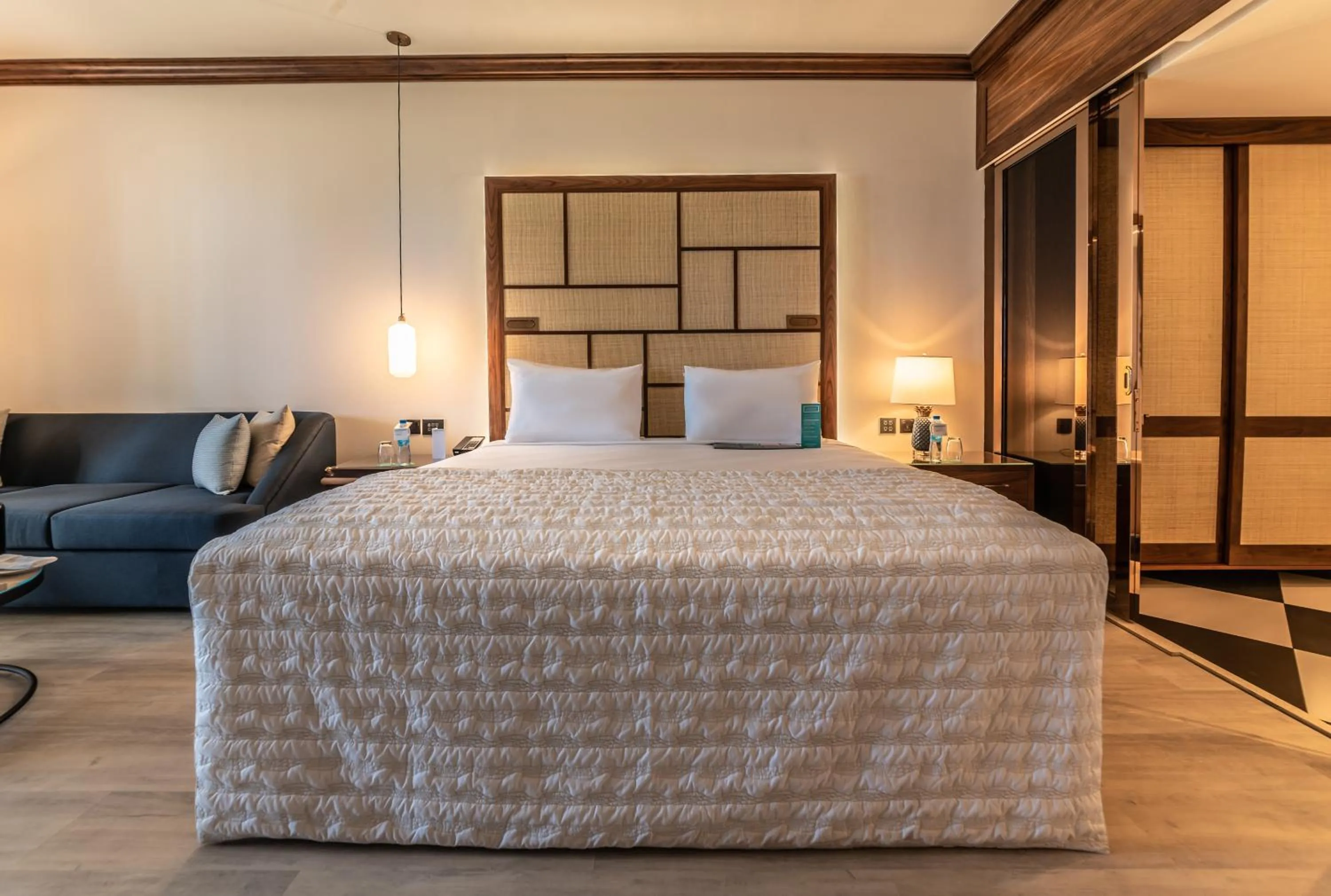 Bed in Le Meridien Ile Maurice